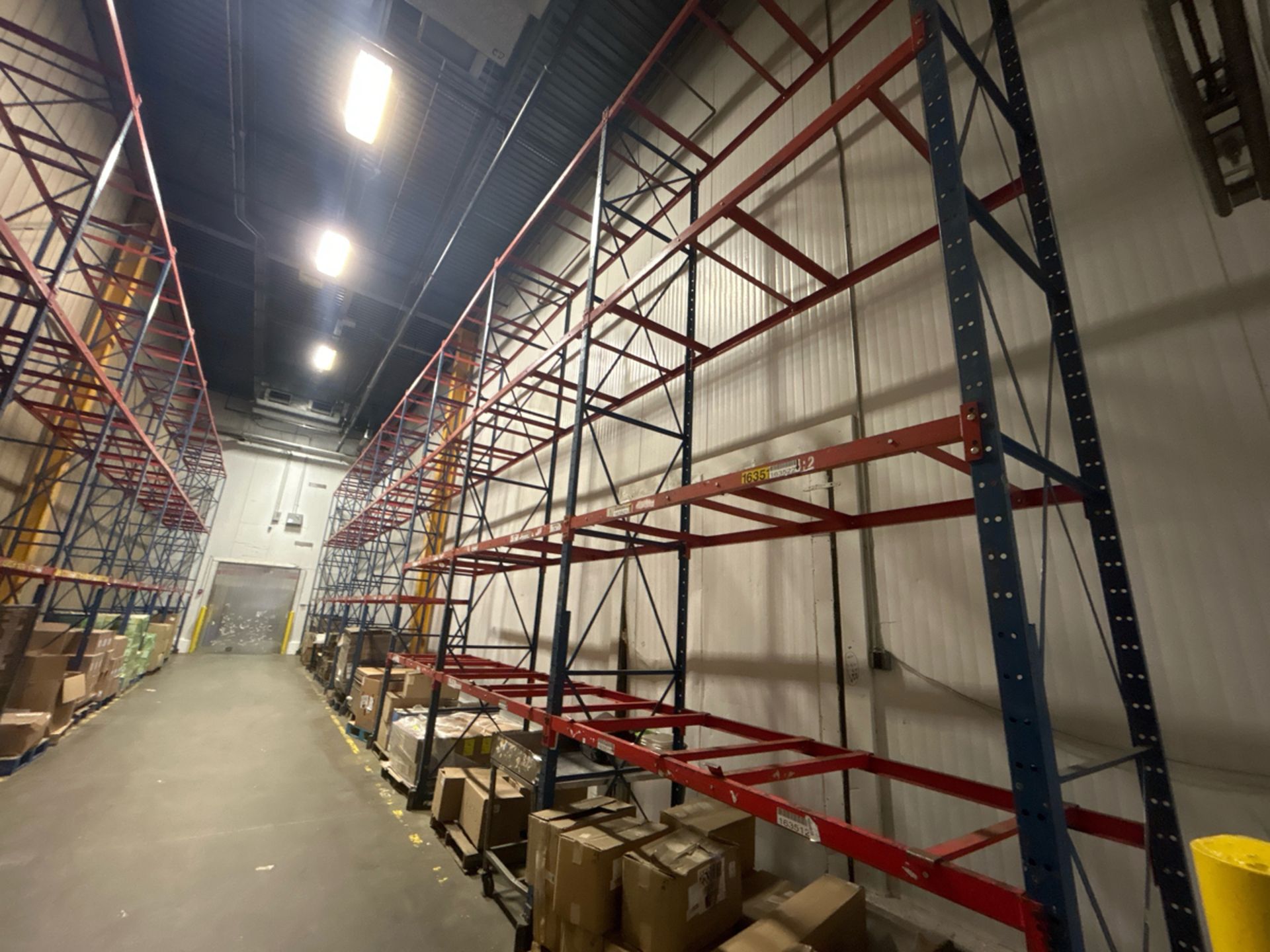 A Group of Structural Pallet Racking, 19' Tall, Approx. 96 Sections - Bild 11 aus 17