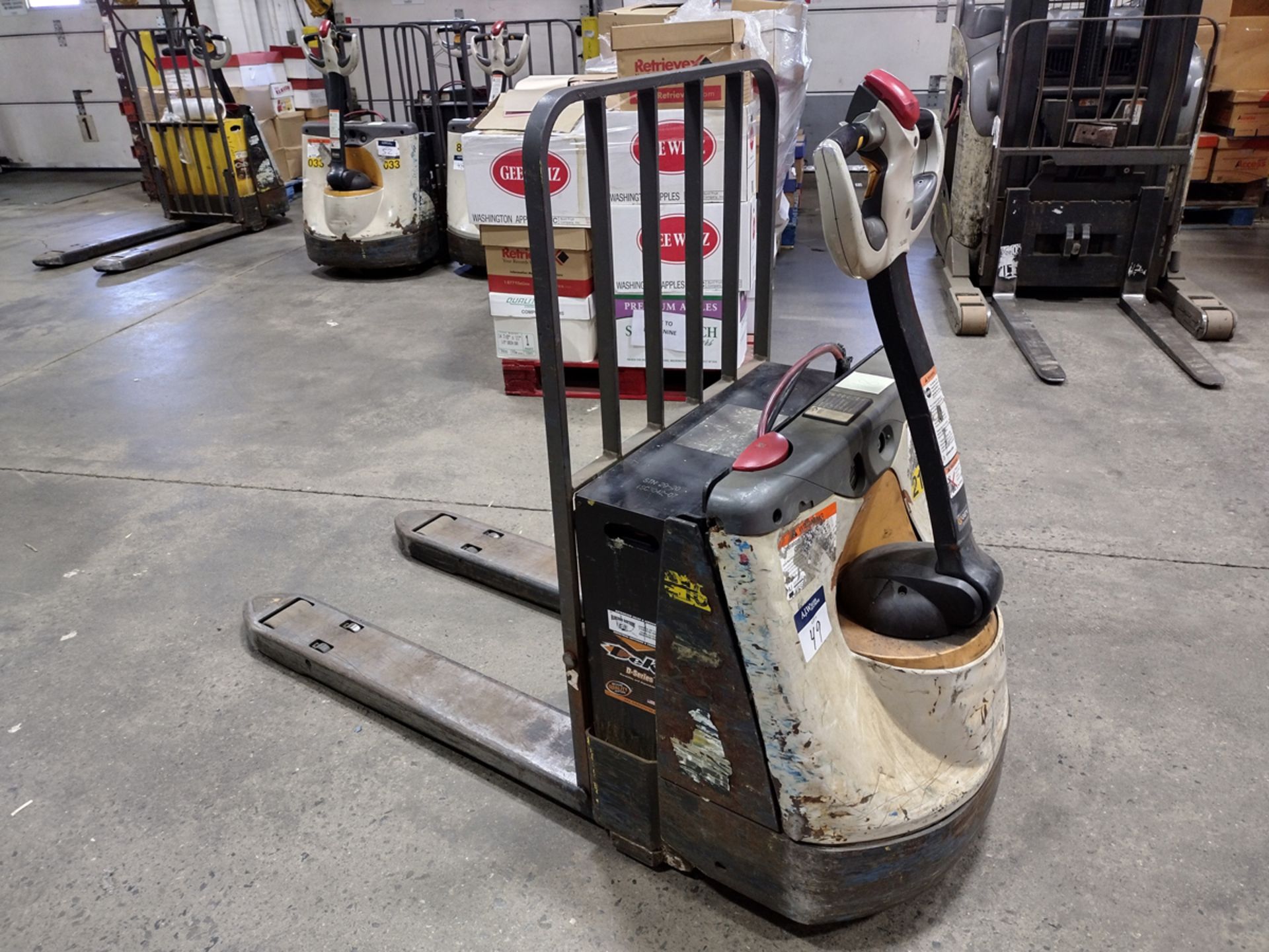 Crown WP3045-45 4,500lbs Electric 24V Walk-Behind Pallet Jack With Charger - Image 2 of 8