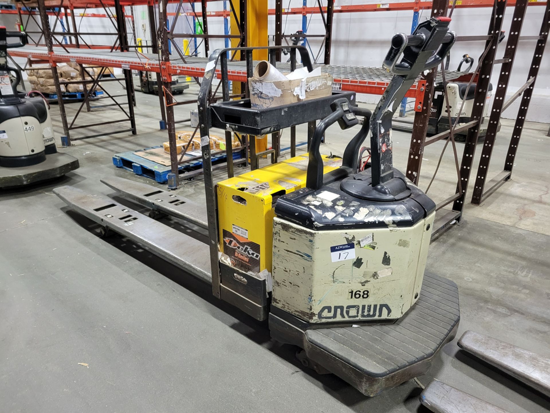 Crown PE3540-60 6,000lbs Electric 24V Rider Pallet Jack w/ Charger