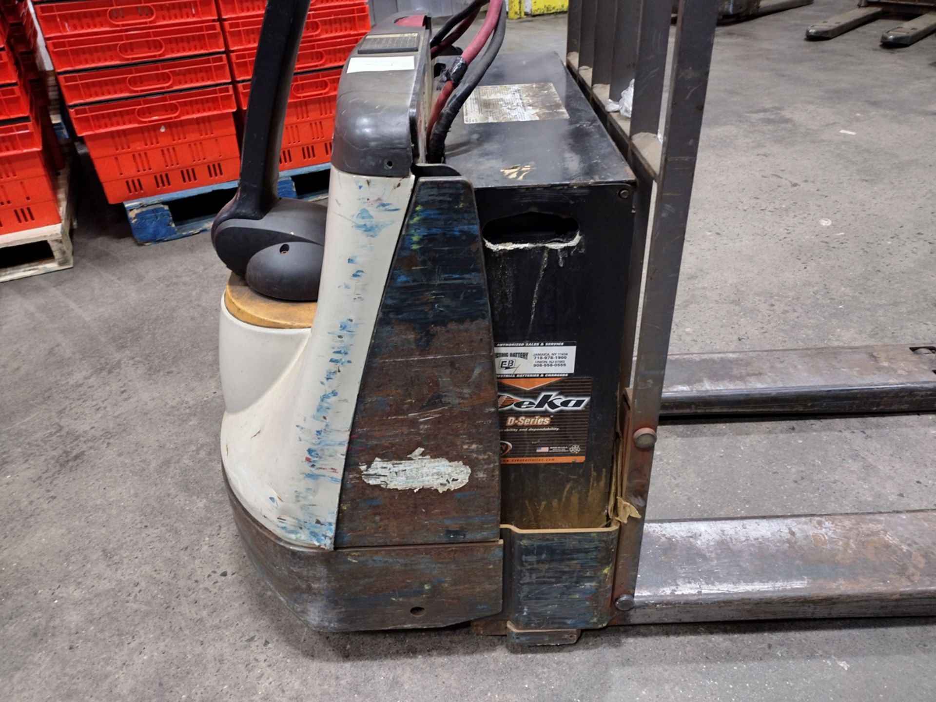 Crown WP3045-45 4,500lbs Electric 24V Walk-Behind Pallet Jack With Charger - Image 3 of 7