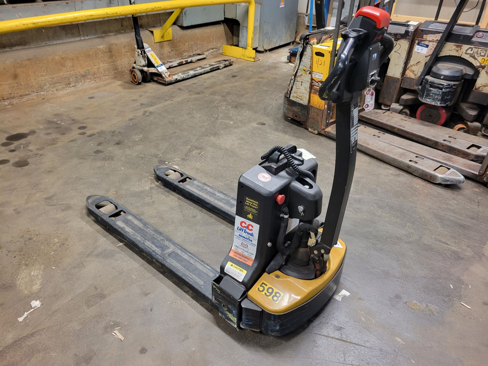 Big Joe LPT33 3,300lbs Electric 24V Pallet Jack - Image 3 of 8