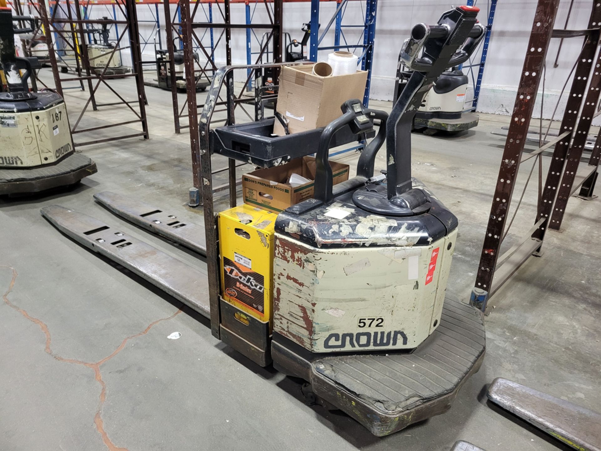 Crown PE3540-60 6,000lbs Electric 24V Rider Pallet Jack w/ Charger