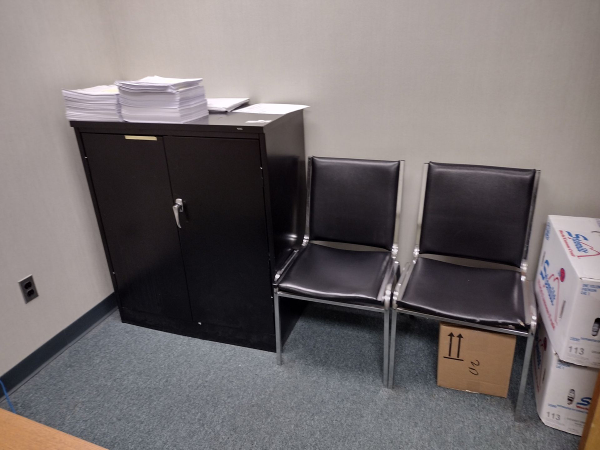 Group of Office Furniture Throughout Rooms - Image 4 of 17