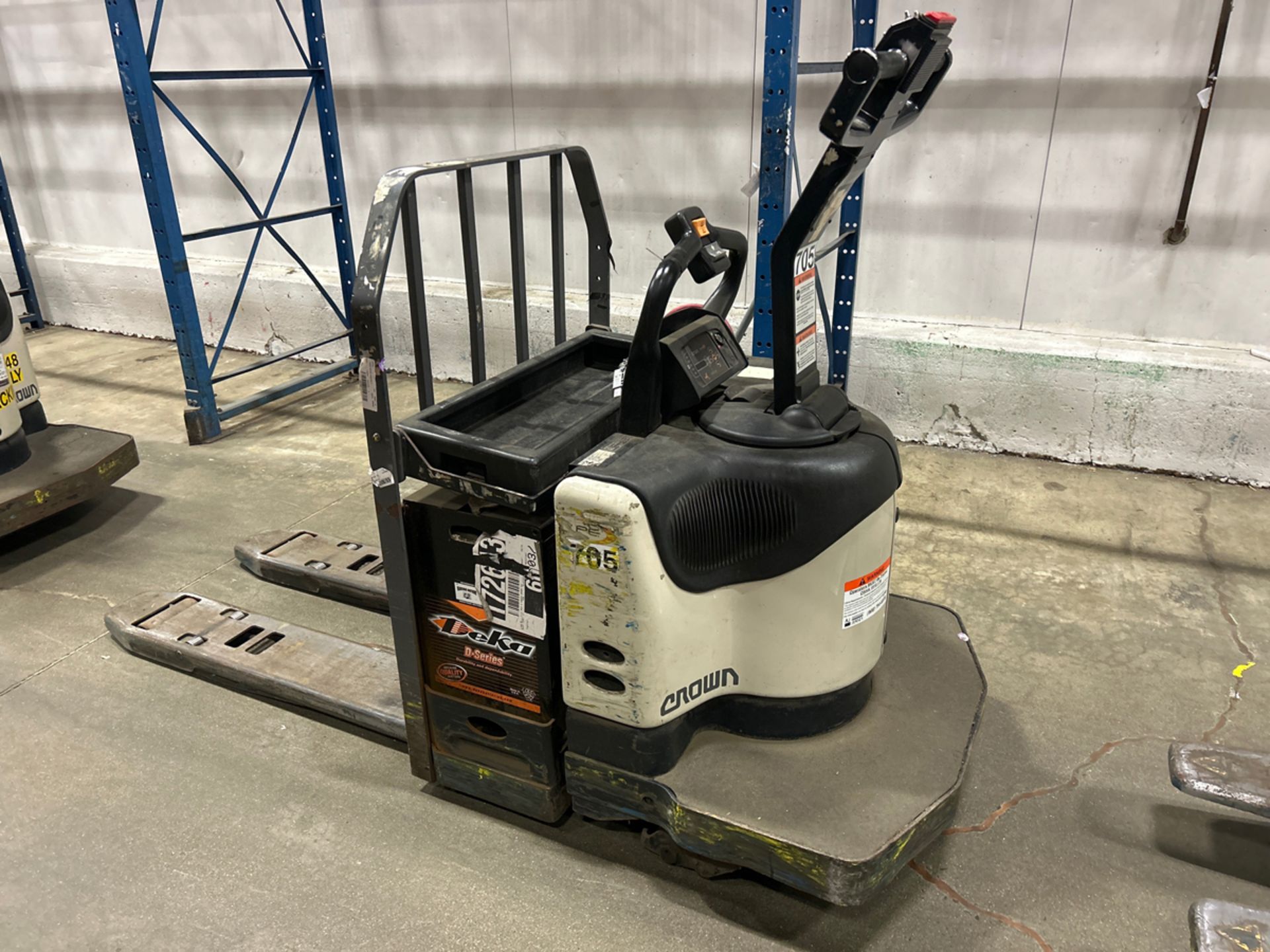 Crown PE4500-60 6,000lbs Electric 24V Rider Pallet Jack w/ Charger