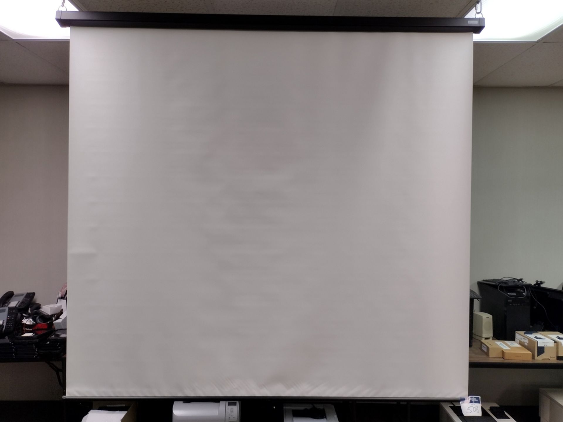 Bretford 94" Pull-Down Projection Screen - Image 2 of 5