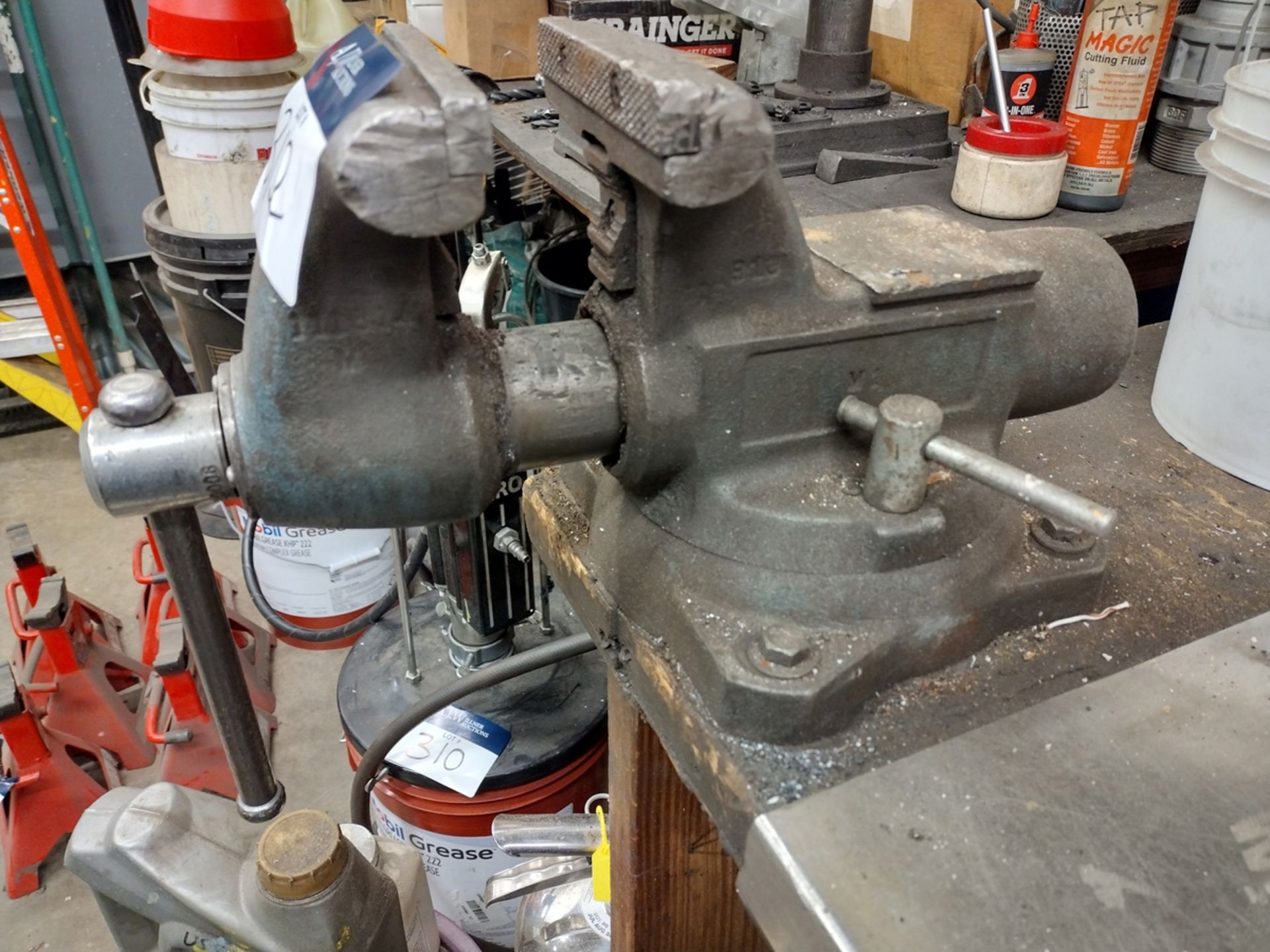 5.5" Heavy Duty Steel Bench Vise - Image 2 of 3