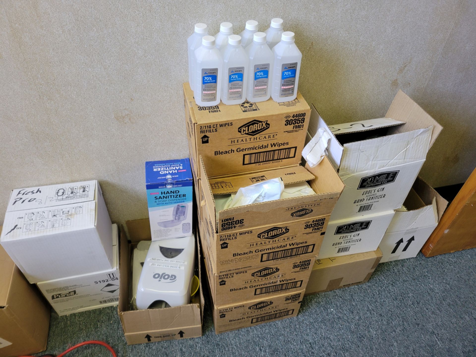 Group of Cleaning Supplies and Sanitizers - Image 7 of 7
