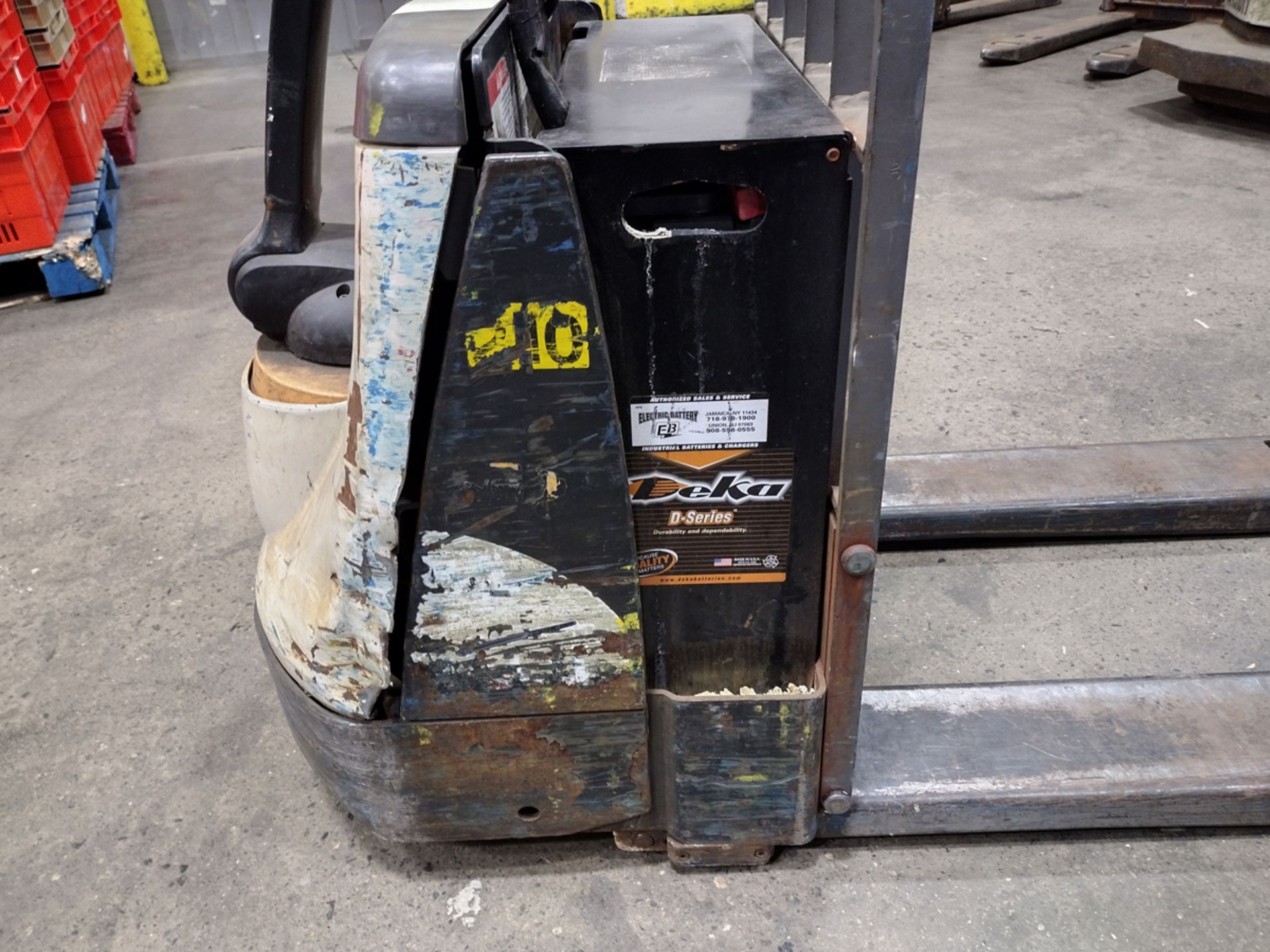 Crown WP3045-45 4,500lbs Electric 24V Walk-Behind Pallet Jack With Charger - Image 3 of 8
