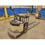 Crown PE3540-80 8,000lbs Electric 24V Rider Pallet Jack w/ Charger