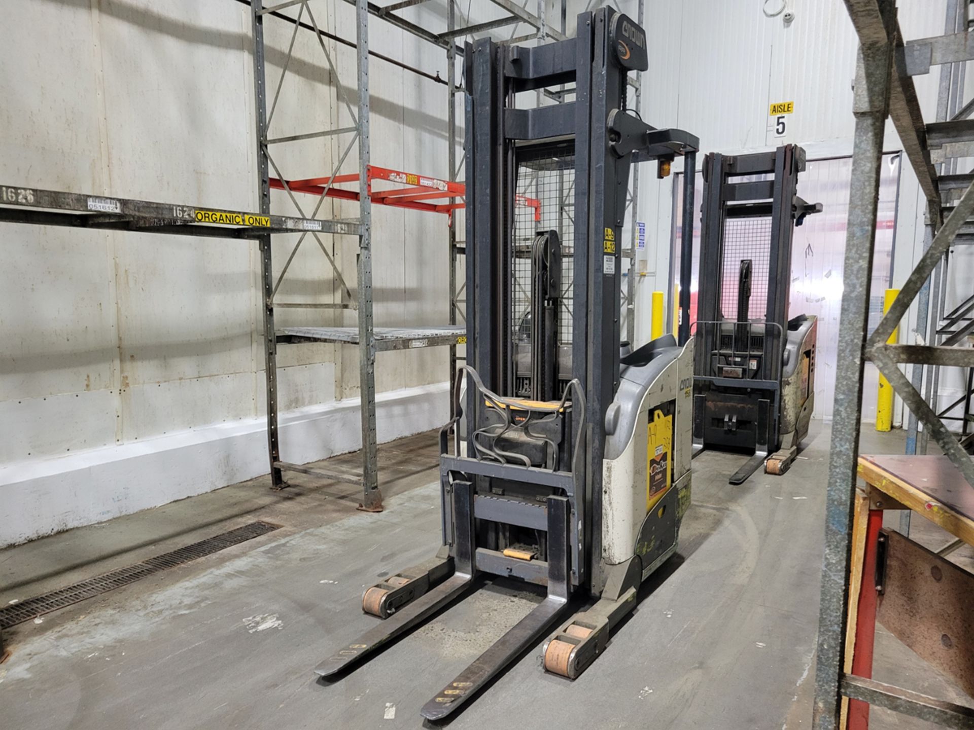 Crown RR5725-35 3,500lbs Electric 36V Reach Truck