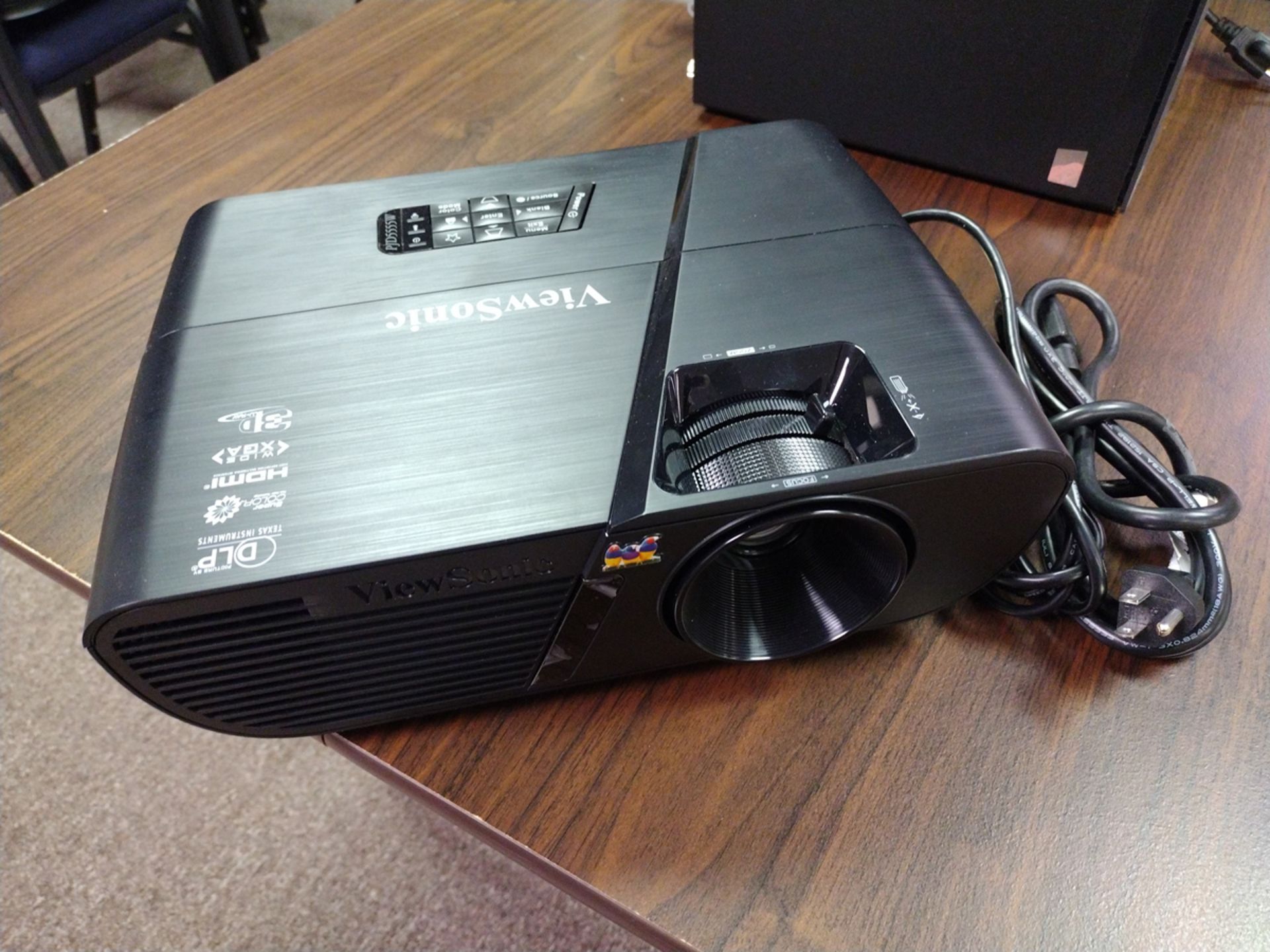 ViewSonic VS15876 DLP Projector