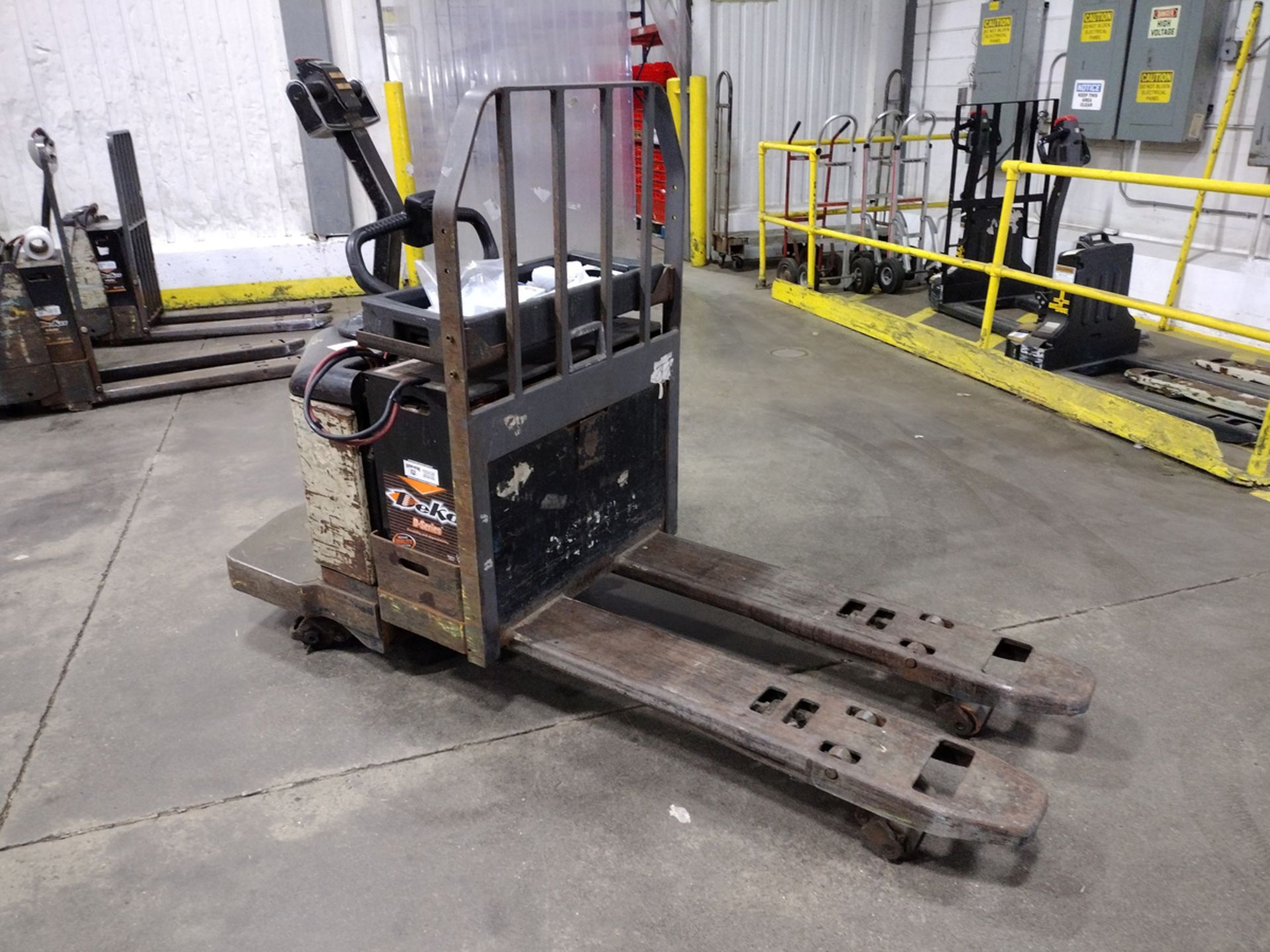 Crown PE3520-60 6,000lbs Electric 24V Rider Pallet Jack w/ Charger