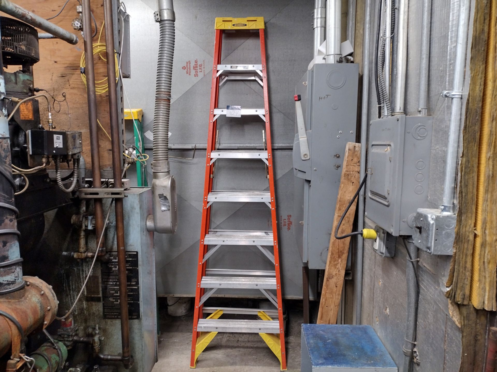 Werner 8ft Fiberglass Step Ladder