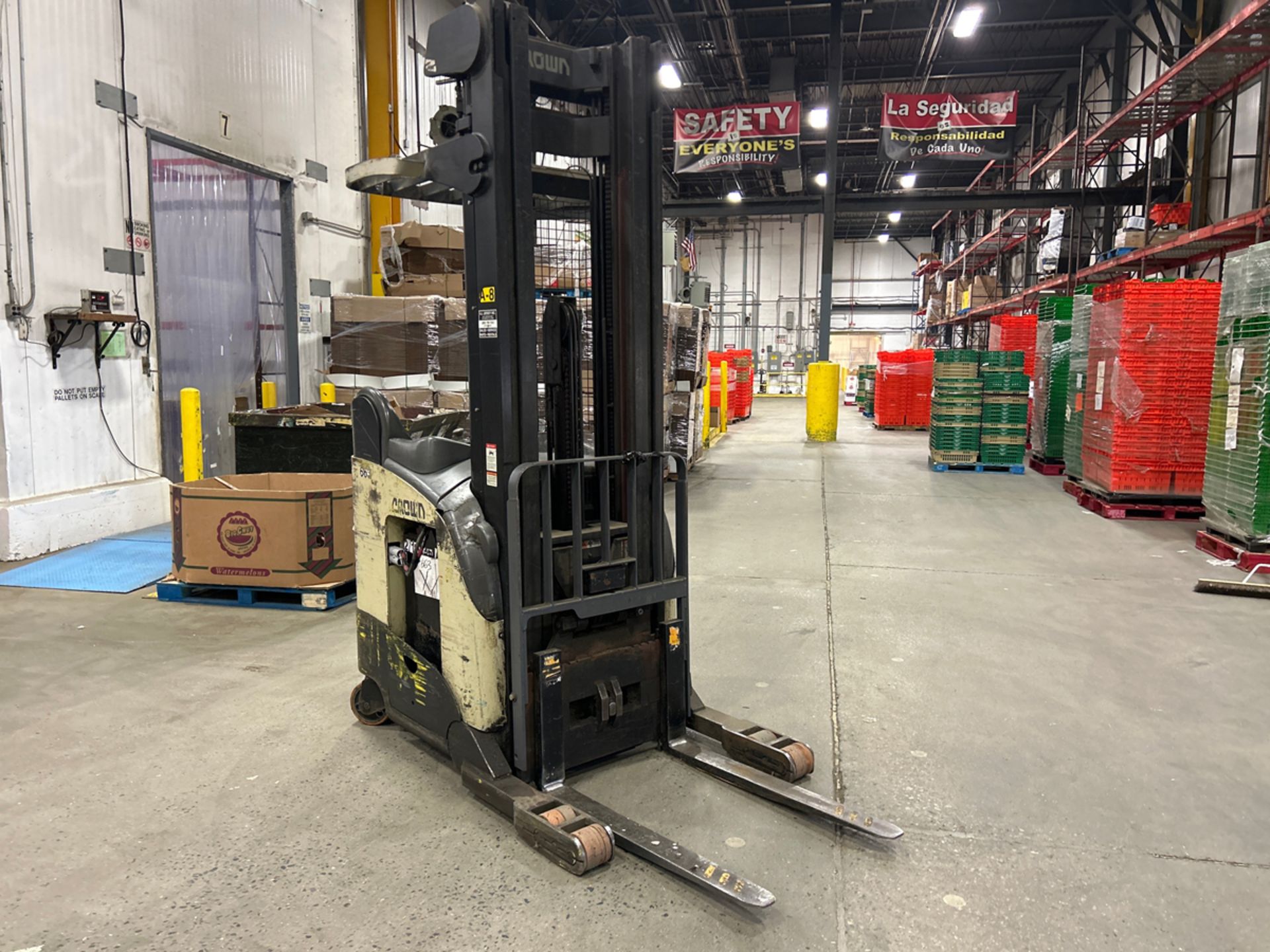 Crown RR5020-35 3,500lbs Electric 36V Reach Truck w/ Charger - Image 3 of 16