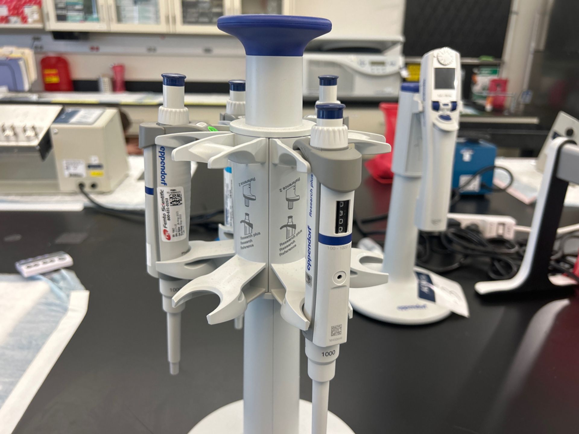 {each} Eppendorf Pipettes with Rotating Holding Stand - Image 2 of 3