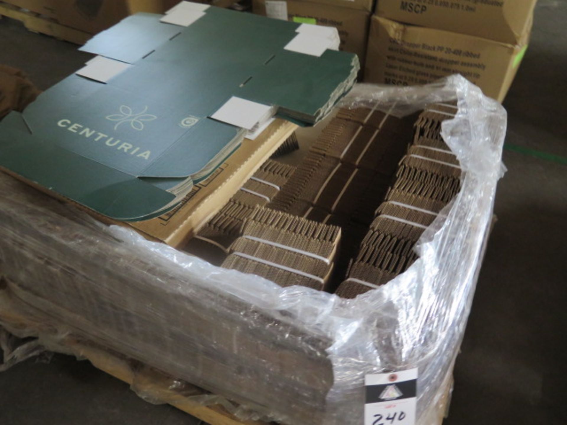 Boxes (2 Pallets) (SOLD AS-IS - NO WARRANTY) - Bild 2 aus 8