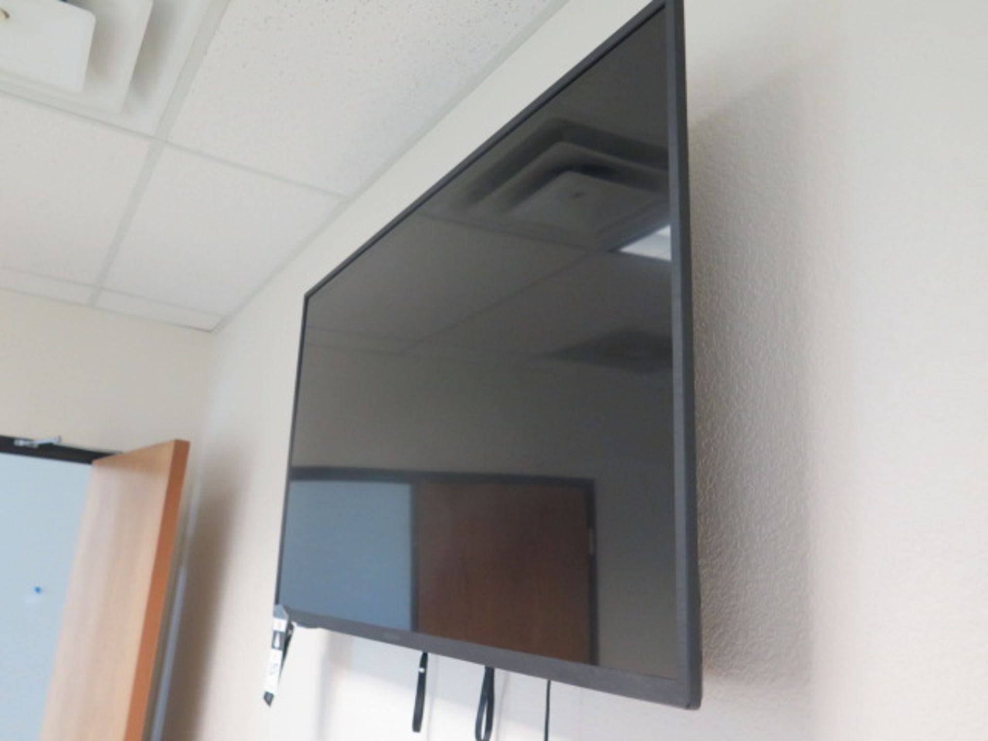 Insignia TV (ON WALL) (SOLD AS-IS - NO WARRANTY) - Image 3 of 5