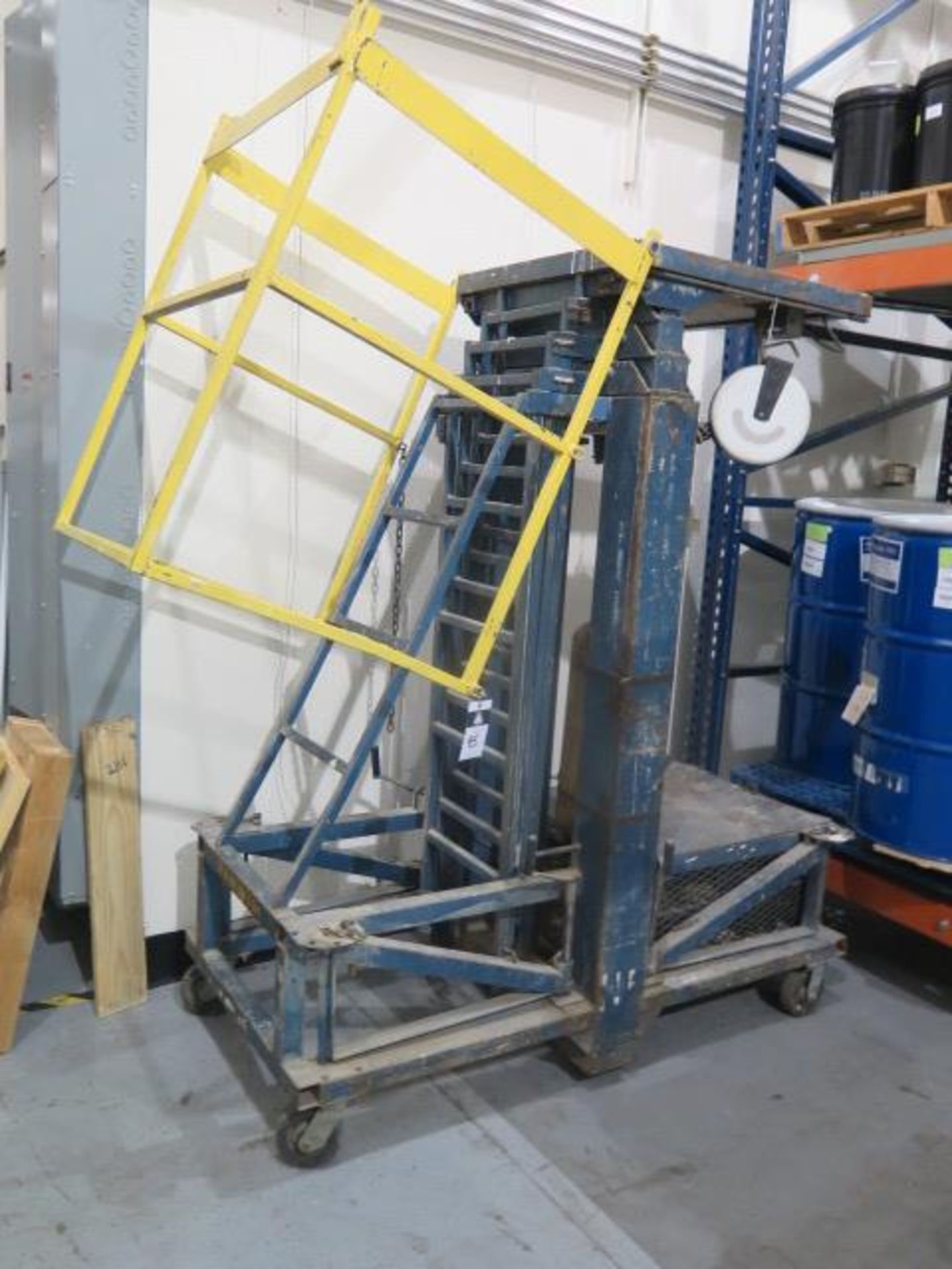 Hydraulic Safety Platform Lift w/ Outriggers (SOLD AS-IS - NO WARRANTY) - Image 2 of 6