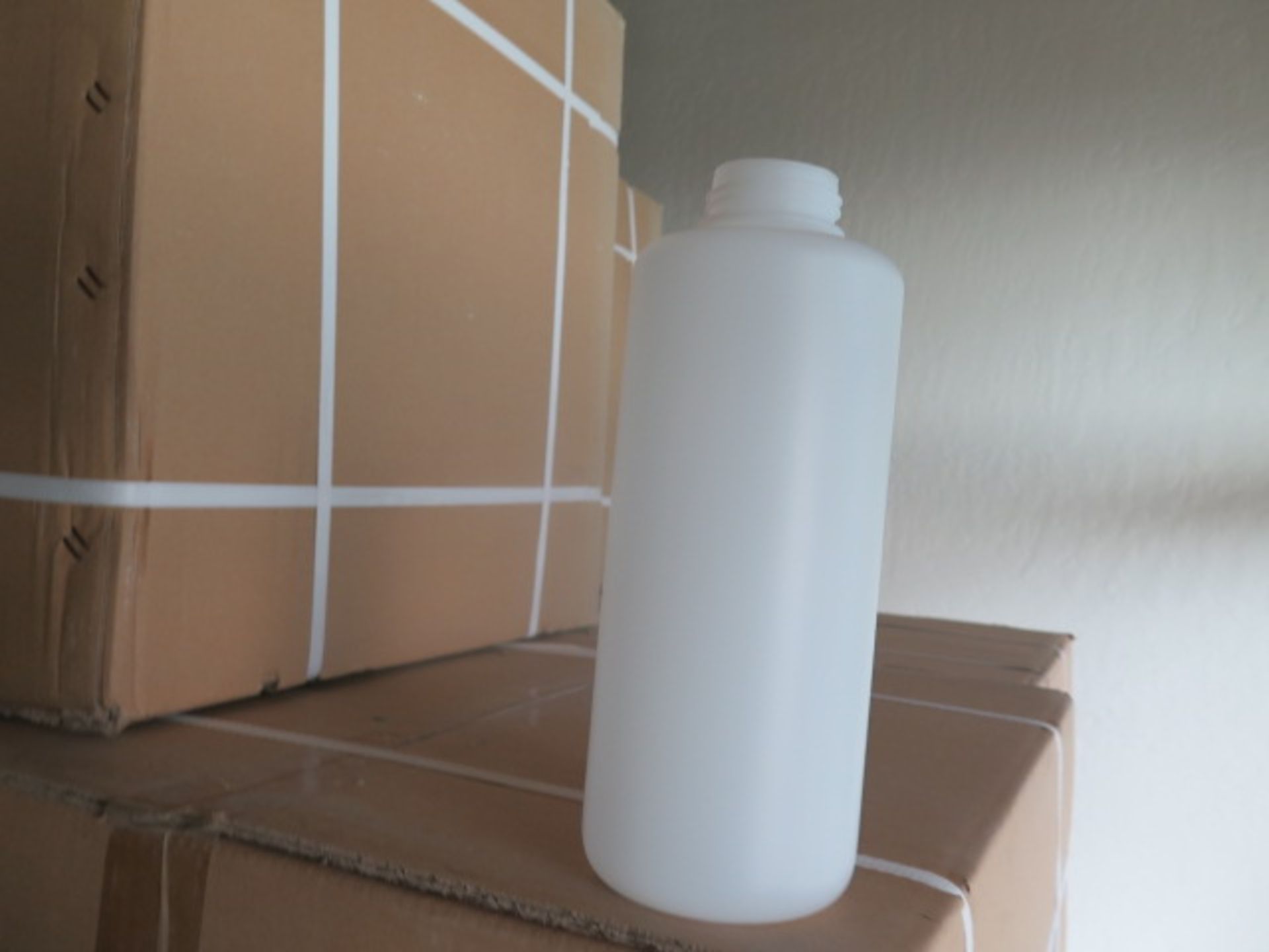 600ml Plastic Bottles (1 Pallet) (SOLD AS-IS - NO WARRANTY) - Bild 4 aus 5