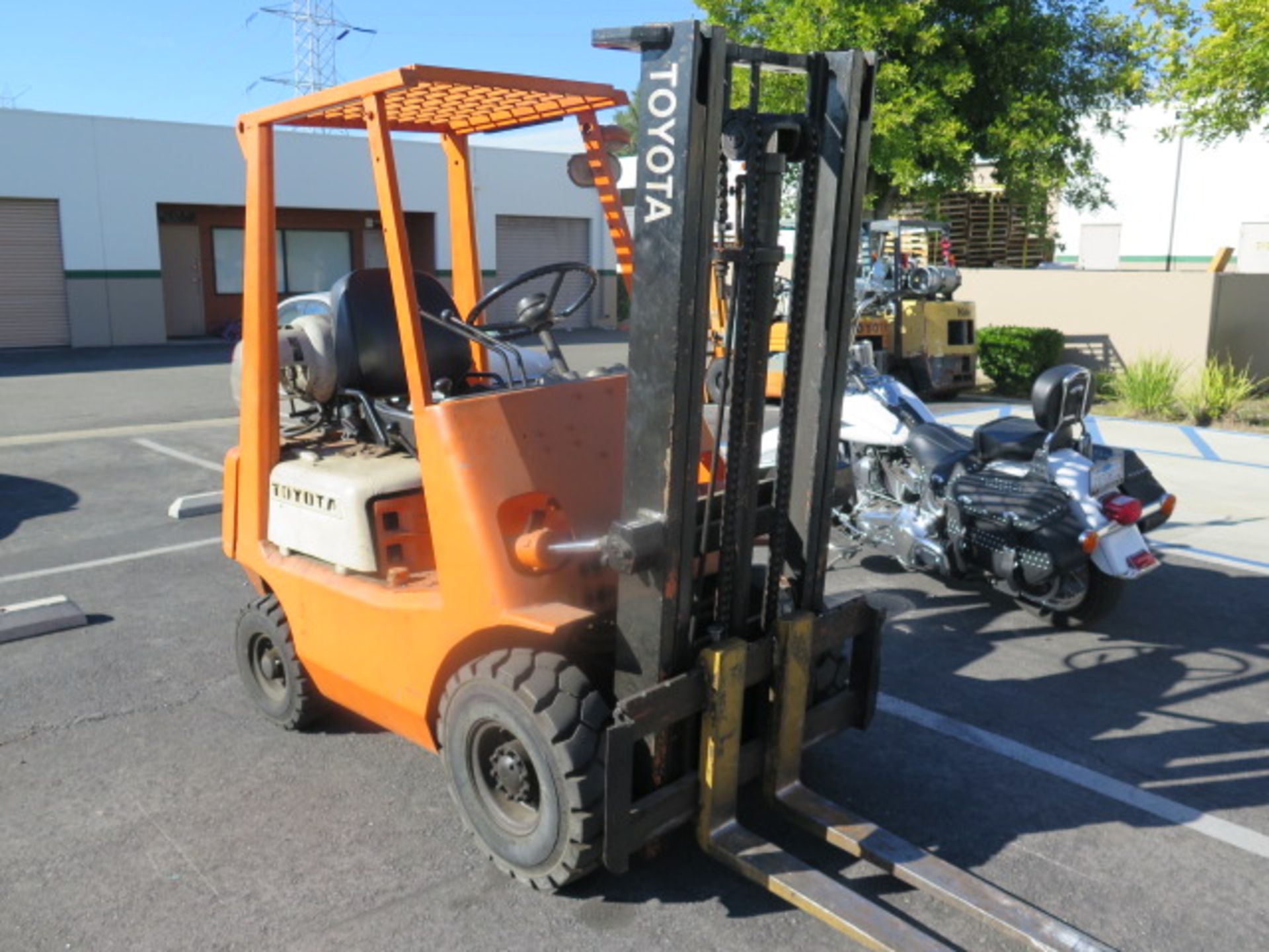 Toyota 3FGH15 3000 Lb Cap LPG Forklift s/n 3FGH15-10639 w/ 2-Stage Mast, Pneumatic Yard SOLD AS IS - Image 2 of 15