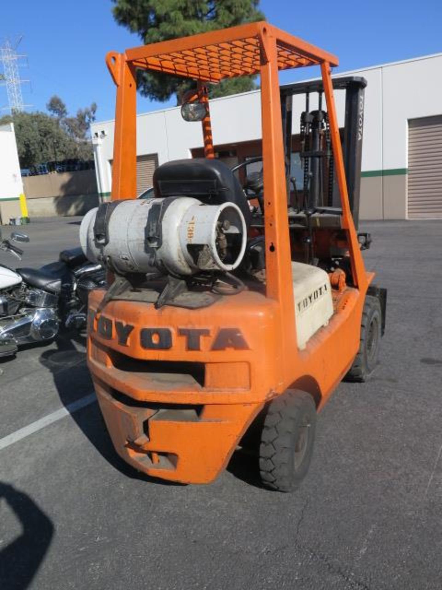 Toyota 3FGH15 3000 Lb Cap LPG Forklift s/n 3FGH15-10639 w/ 2-Stage Mast, Pneumatic Yard SOLD AS IS - Image 3 of 15