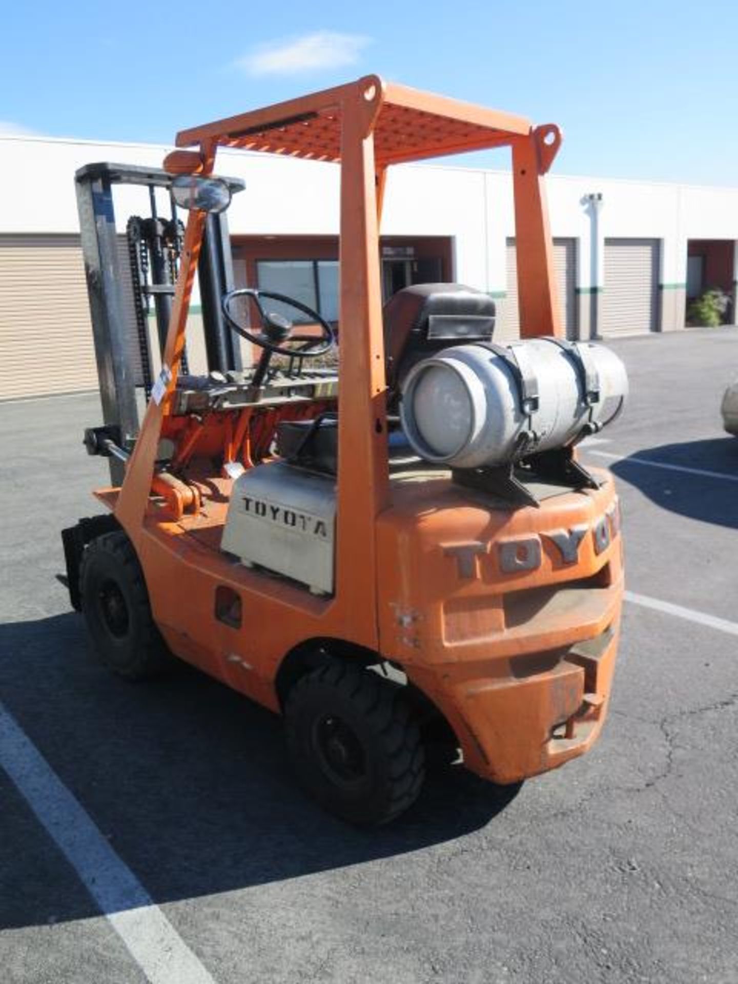 Toyota 3FGH15 3000 Lb Cap LPG Forklift s/n 3FGH15-10639 w/ 2-Stage Mast, Pneumatic Yard SOLD AS IS - Image 4 of 15