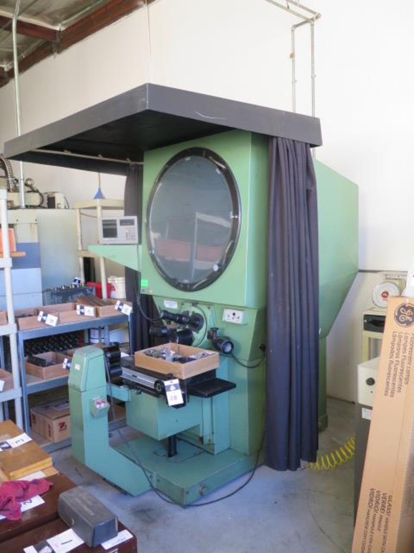 Deltronic 750H Floor Model Optical Comparator w/ Heidenhain DRO, Digital Angular Readout, SOLD AS IS - Image 3 of 15