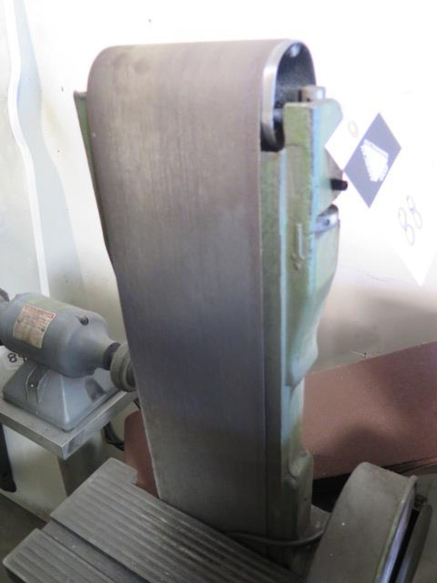 6” Belt / 9” Disc Sander w/ Stand (SOLD AS-IS - NO WARRANTY) - Image 3 of 8