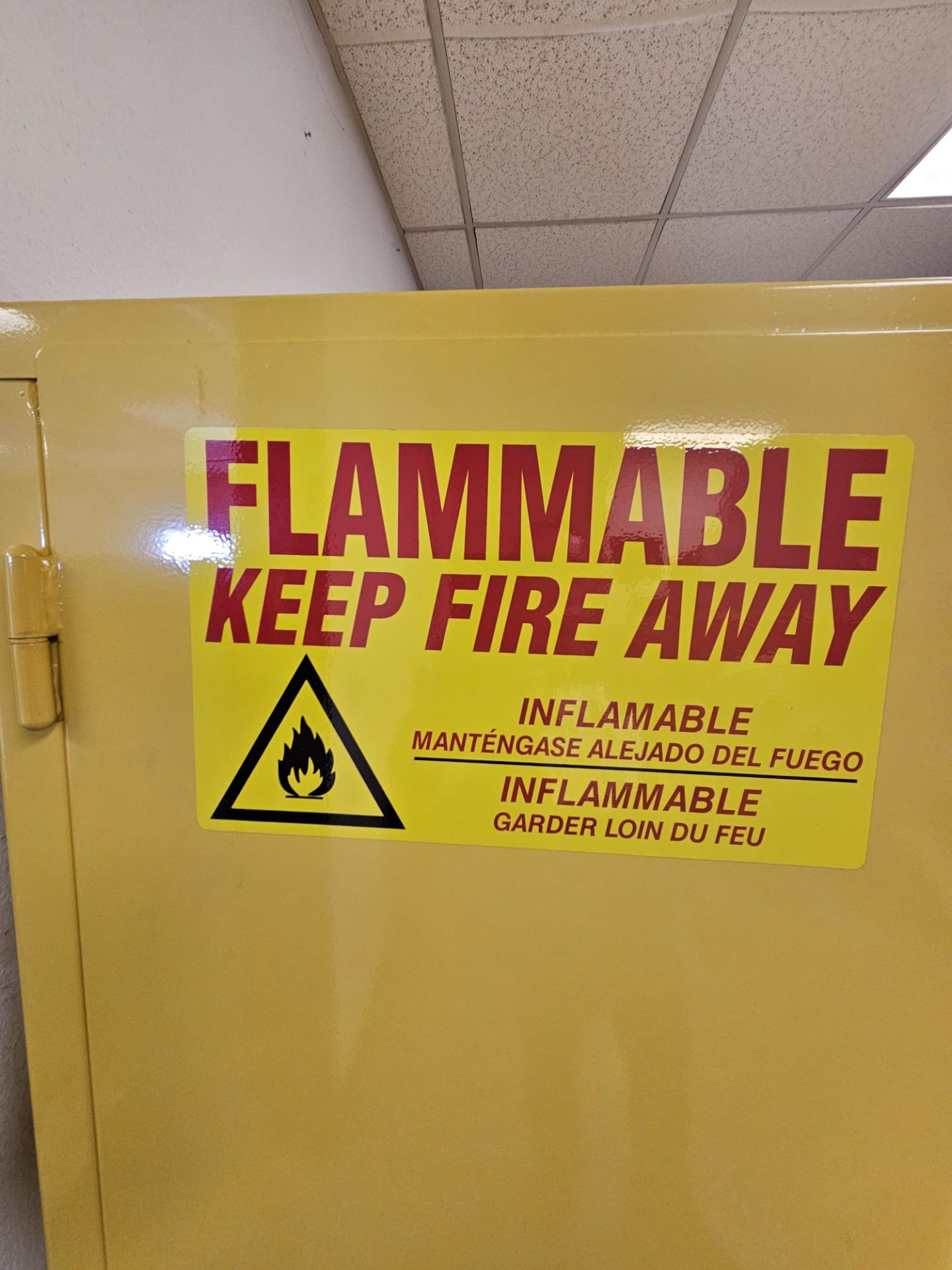 Jamco Flammable Cabinet Cap. 90 Gallons Mod. FS90 34x43x65 Self Close (SOLD AS-IS - NO WARRANTY) - Image 4 of 7