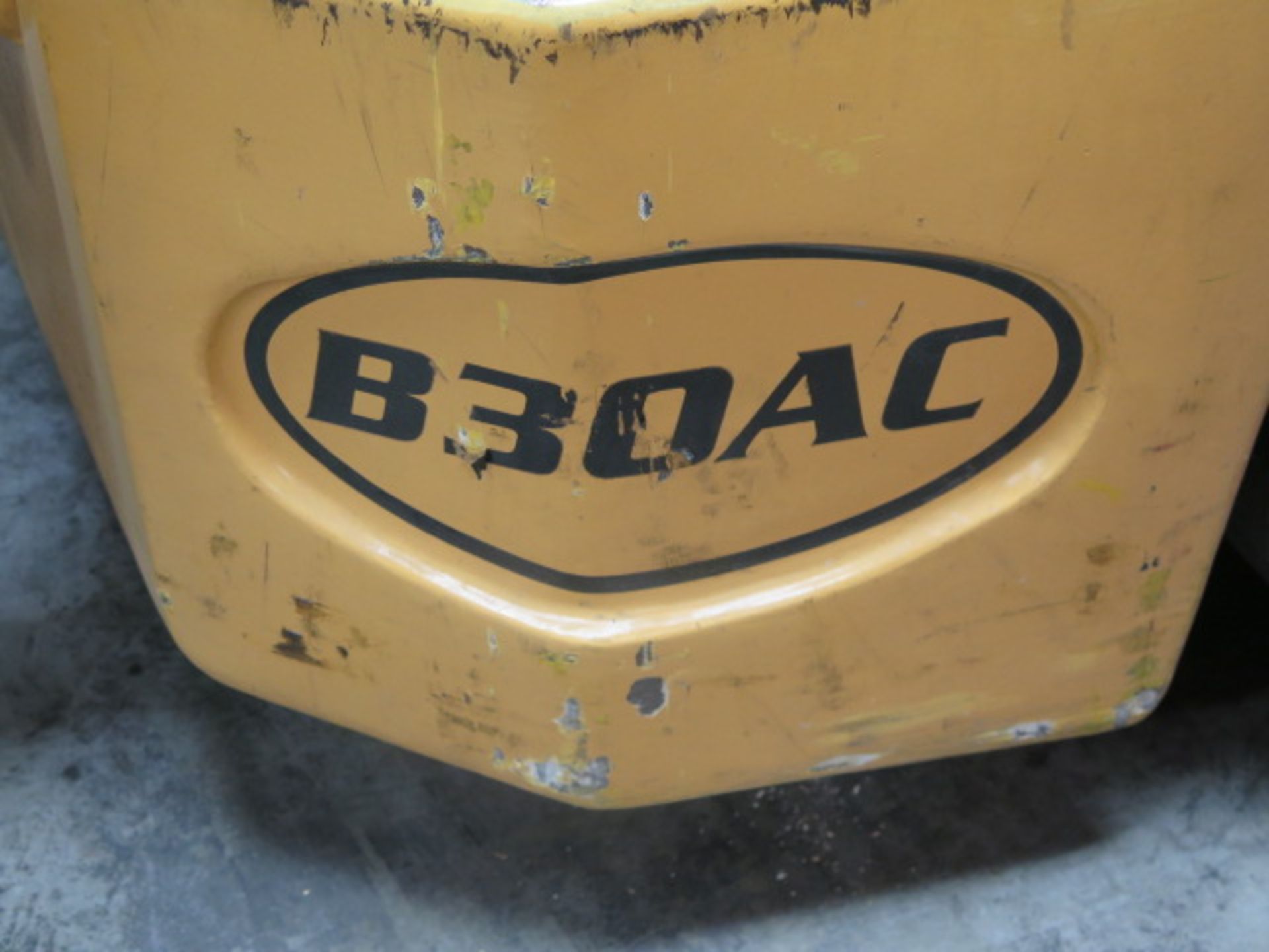 Bendi Landoll B30/42E180D 3000 Lb Articulating Electric Forklift s/nB30/42AC-1105A-06581,SOLD AS IS - Image 4 of 19