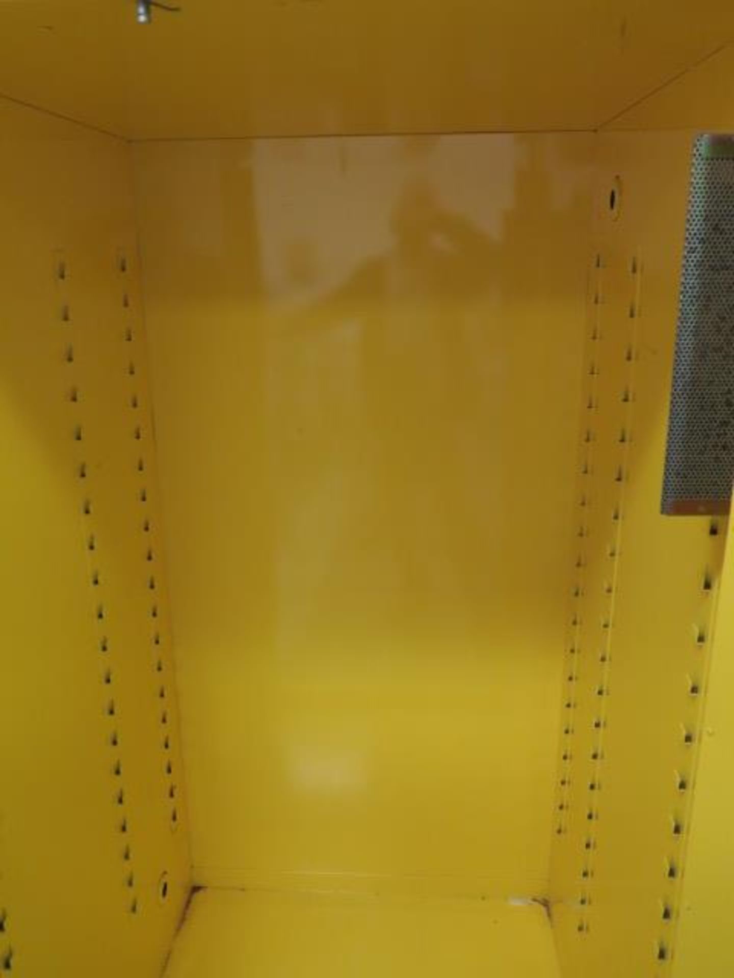 Justrite Flammables Storage Cabinet (SOLD AS-IS - NO WARRANTY) - Image 4 of 7