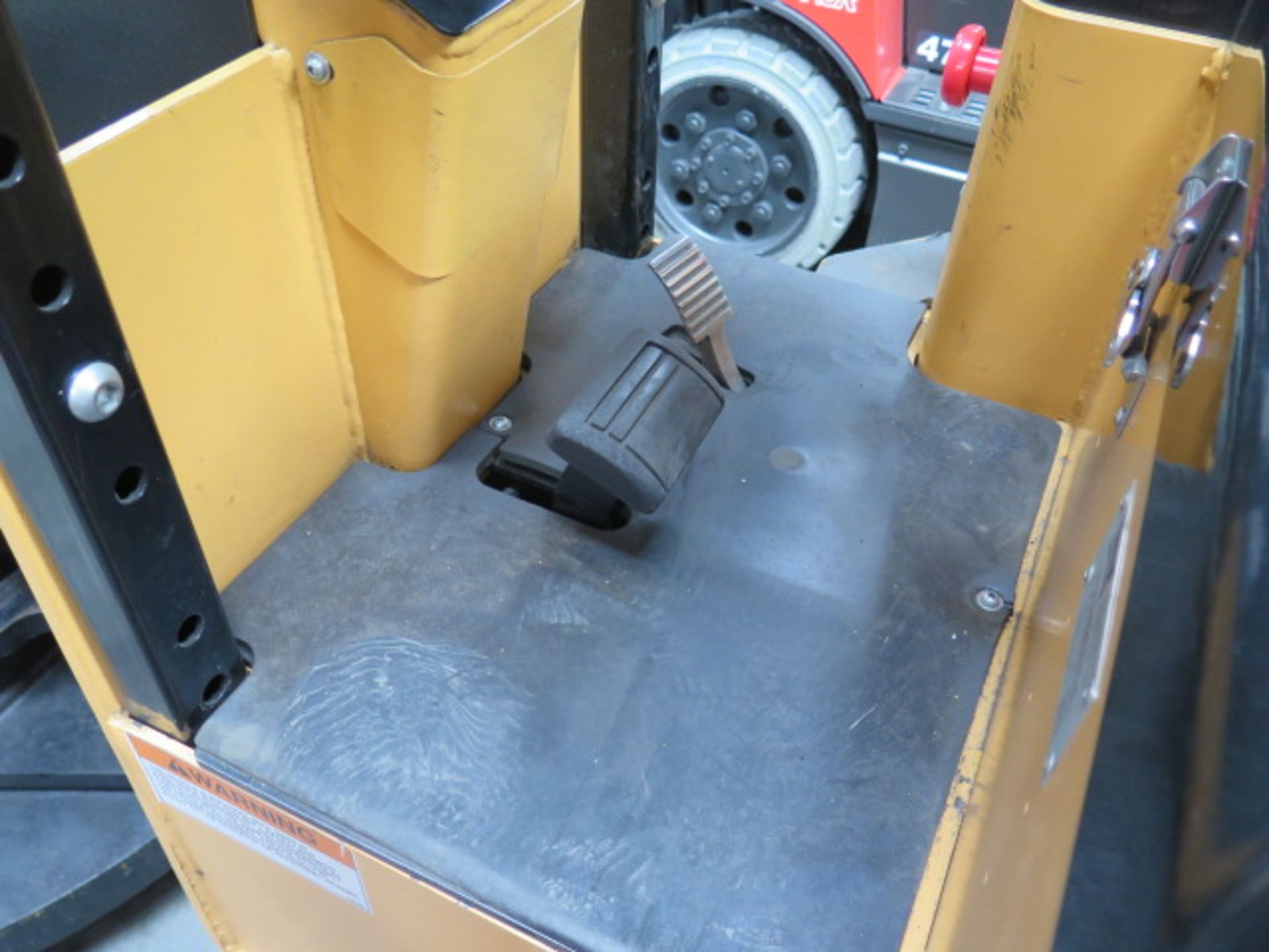 Bendi Landoll B30/42E180D 3000 Lb Articulating Electric Forklift s/nB30/42AC-1105A-06581,SOLD AS IS - Image 11 of 19