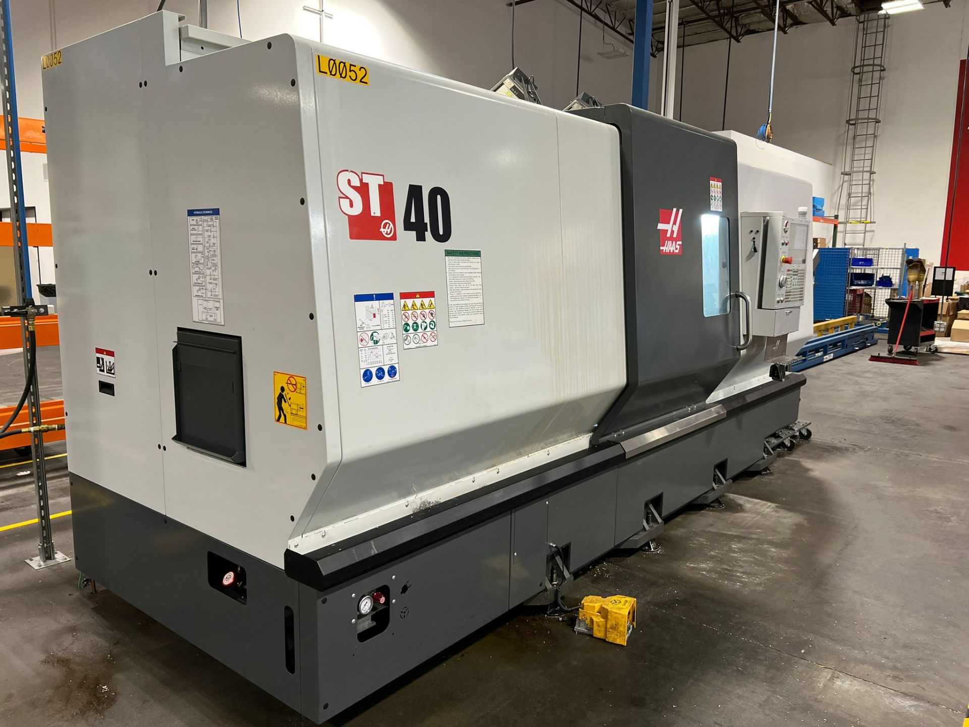 2018 Haas ST-40 CNC Turning Center,15" Chuck 30" Swing 2400RPM, (SOLD AS-IS - NO WARRANTY) - Image 2 of 15