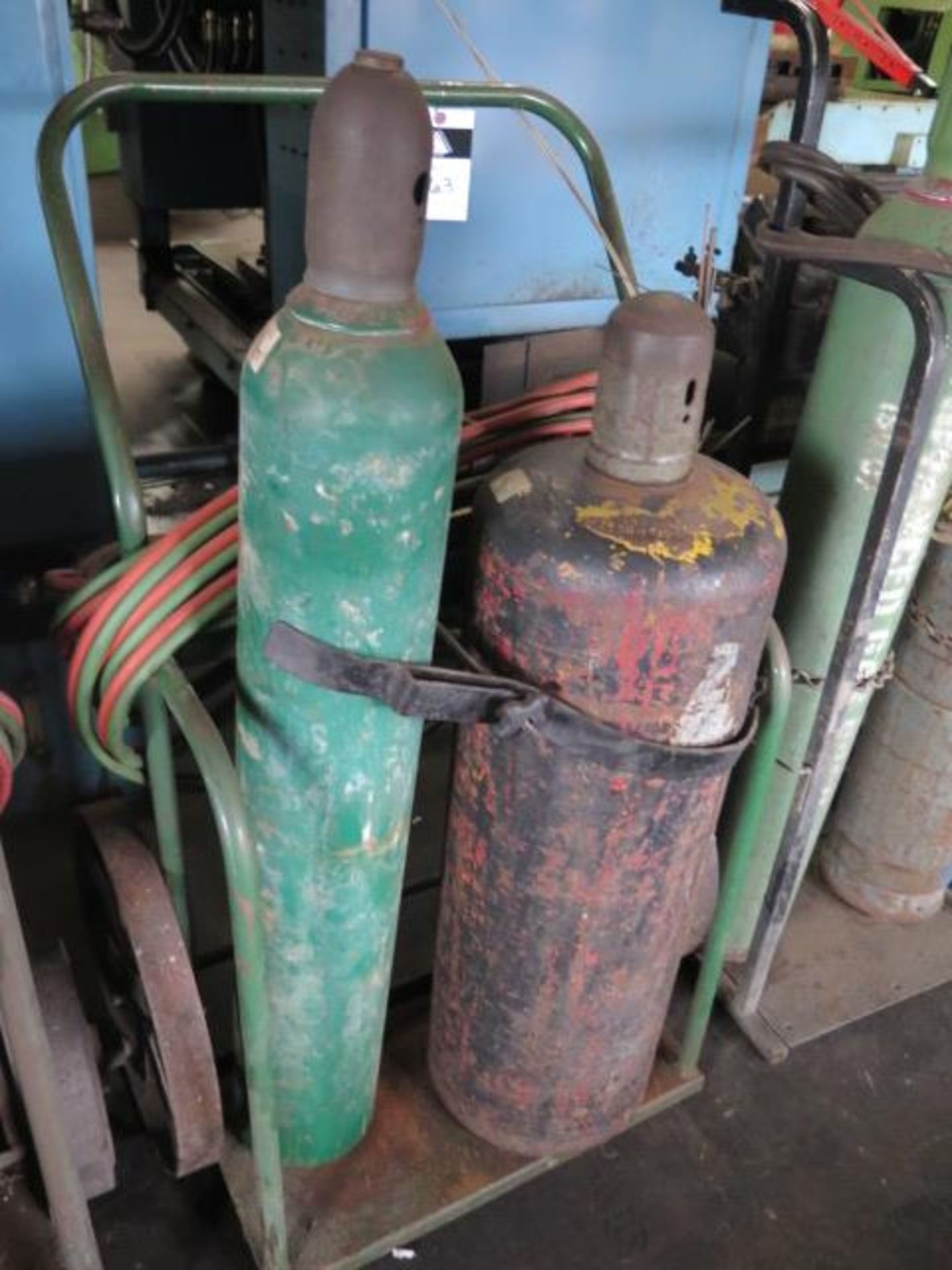 Welding Torch Cart w/ Tanks and Acces (SOLD AS-IS - NO WARRANTY) - Image 2 of 3