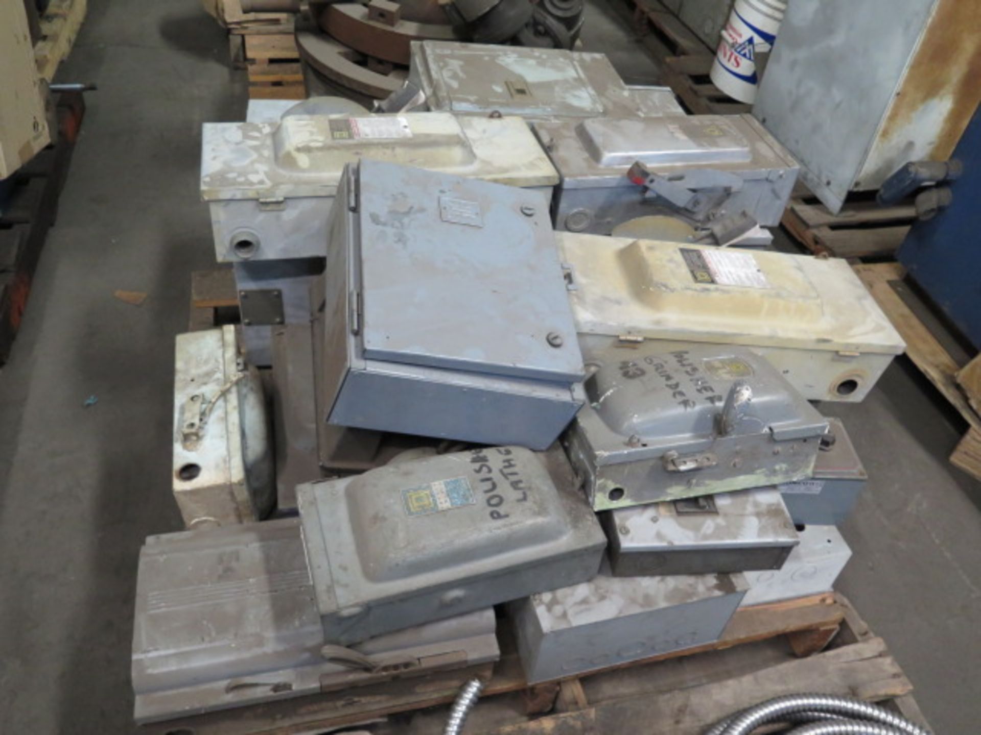 Misc Electrical (3 Pallets) (SOLD AS -IS - NO WARANTY) - Image 5 of 6