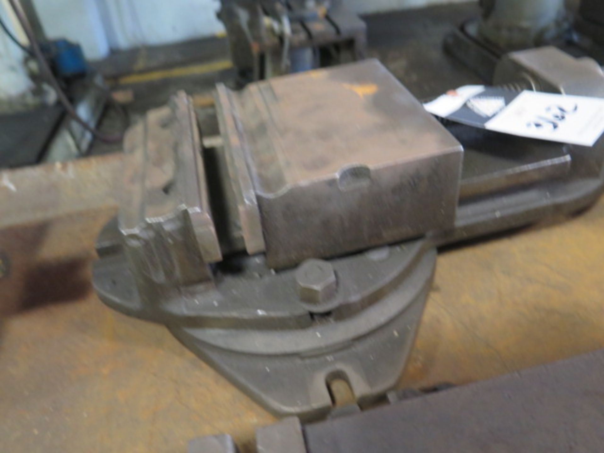 7" Machine Vise w/ Swivel Base (SOLD AS-IS - NO WARRANTY) - Image 3 of 4