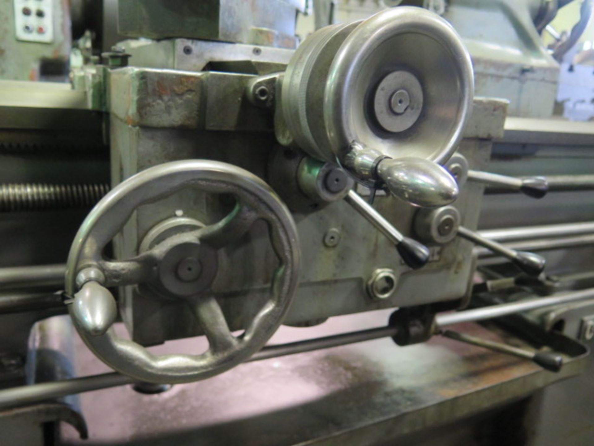 Lacfer 20” x 84” Geared Head Gap Bed Lathe w/ 32-2000 RPM, Inch/mm Threading, Tailstock, SOLD AS IS - Image 16 of 17