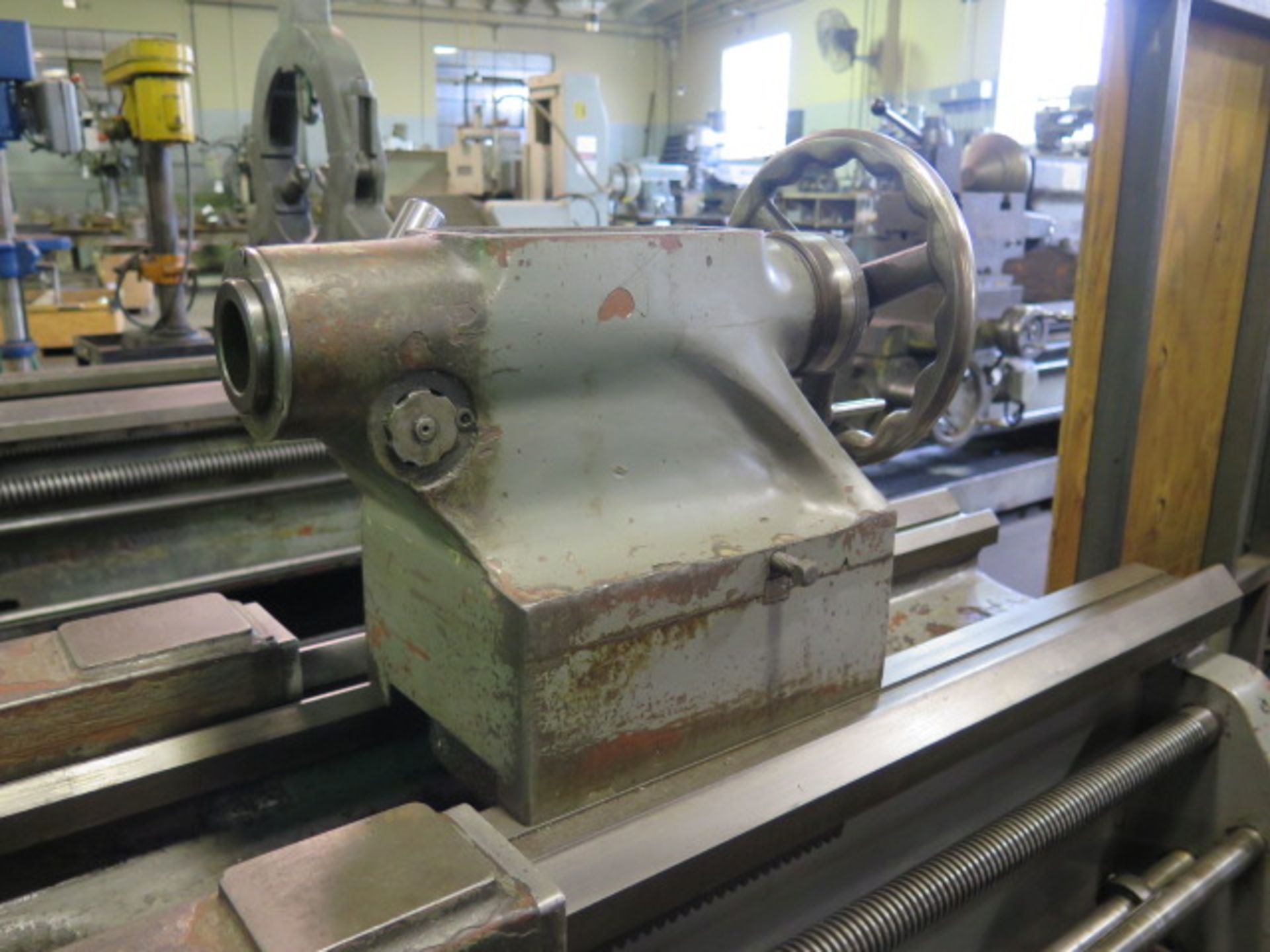 Lacfer 20” x 84” Geared Head Gap Bed Lathe w/ 32-2000 RPM, Inch/mm Threading, Tailstock, SOLD AS IS - Image 14 of 17
