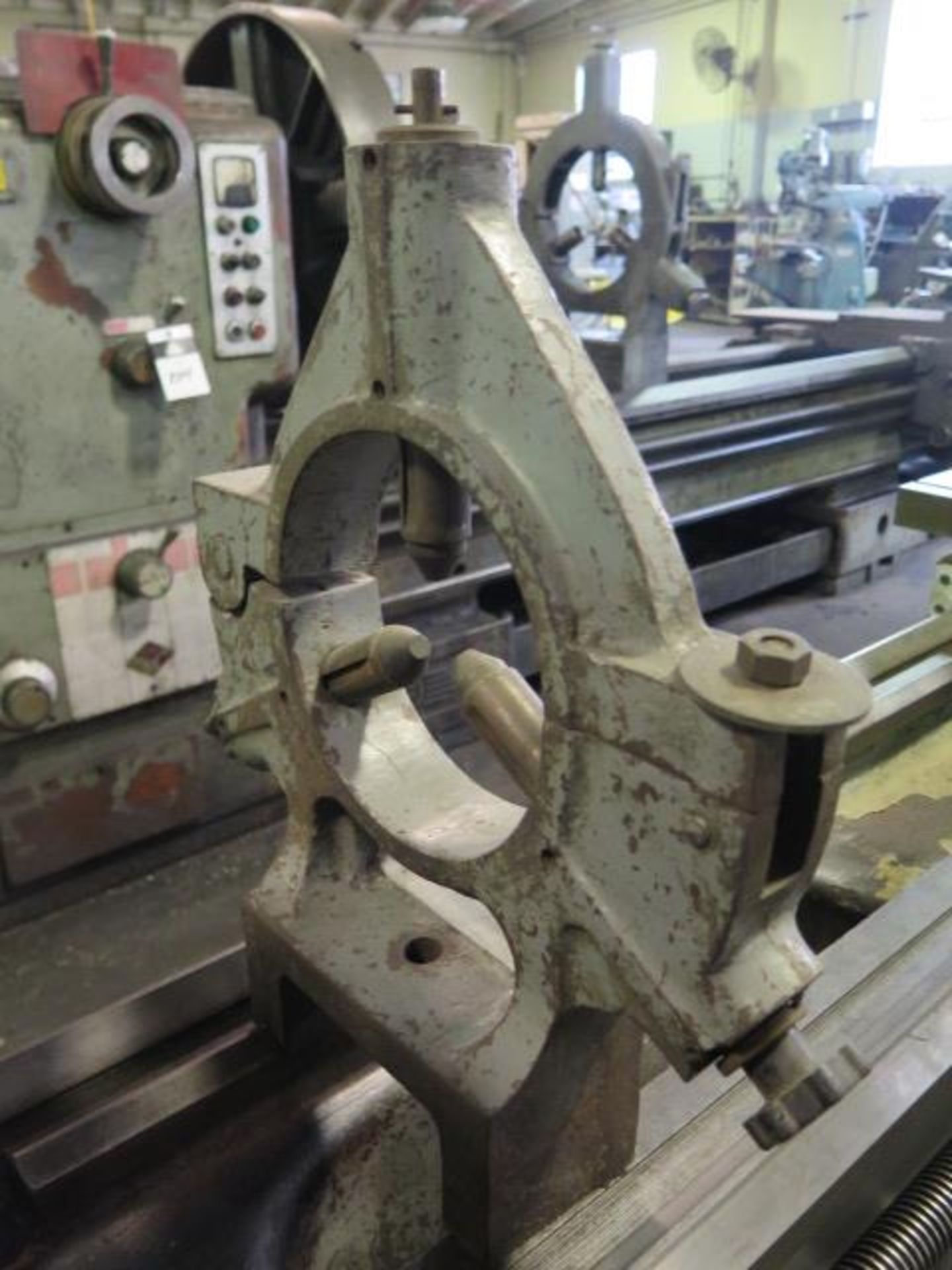 Lacfer 20” x 84” Geared Head Gap Bed Lathe w/ 32-2000 RPM, Inch/mm Threading, Tailstock, SOLD AS IS - Image 11 of 17