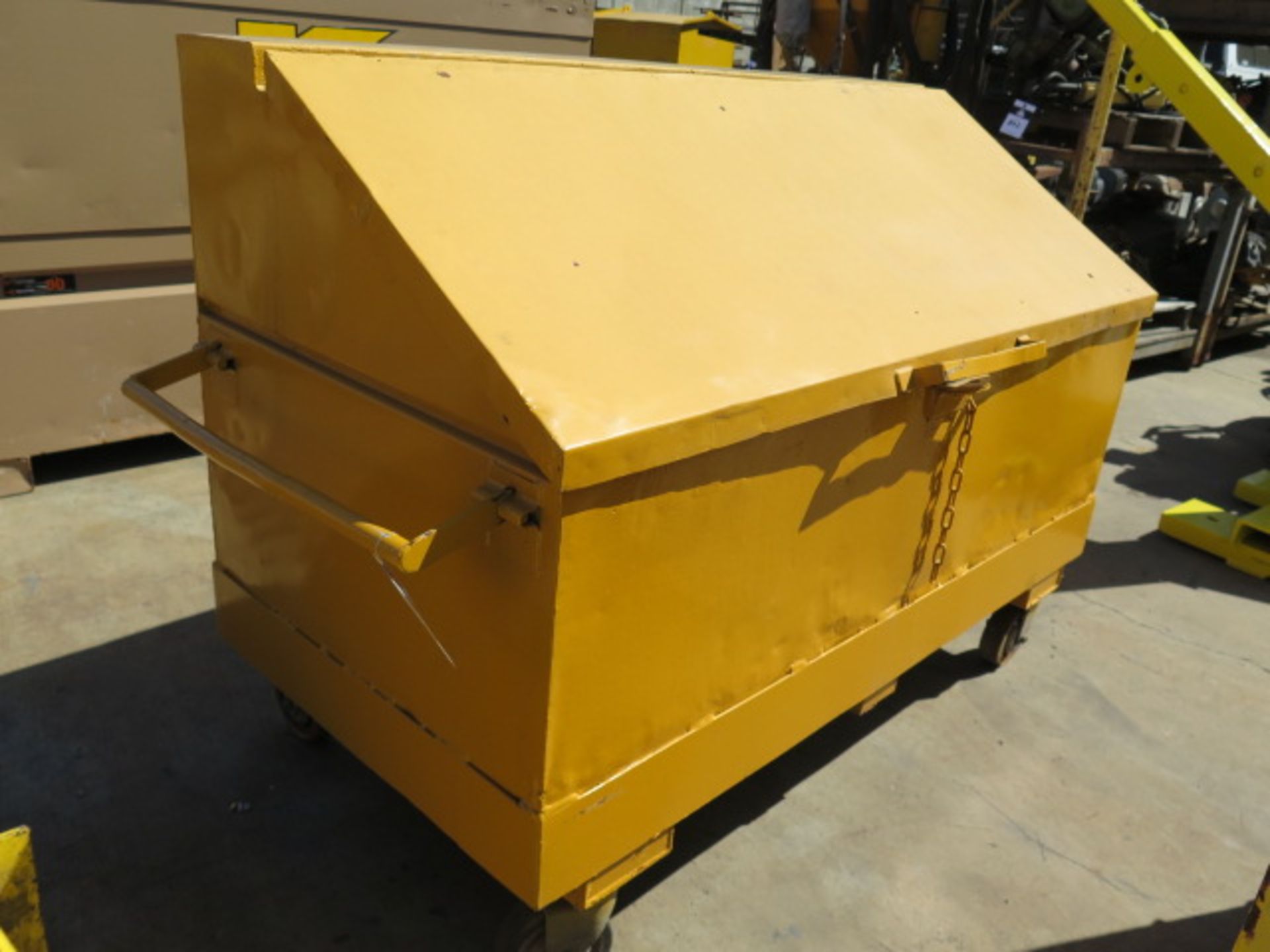 Rolling Job Site Storage Box (SOLD AS-IS - NO WARRANTY)