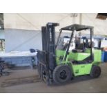 Clark GPX40 7500 Lb LPG Forklift s/n GPX715-26-950XO w/ 2-Stage, Side Shift, Solid Yard, SOLD AS IS