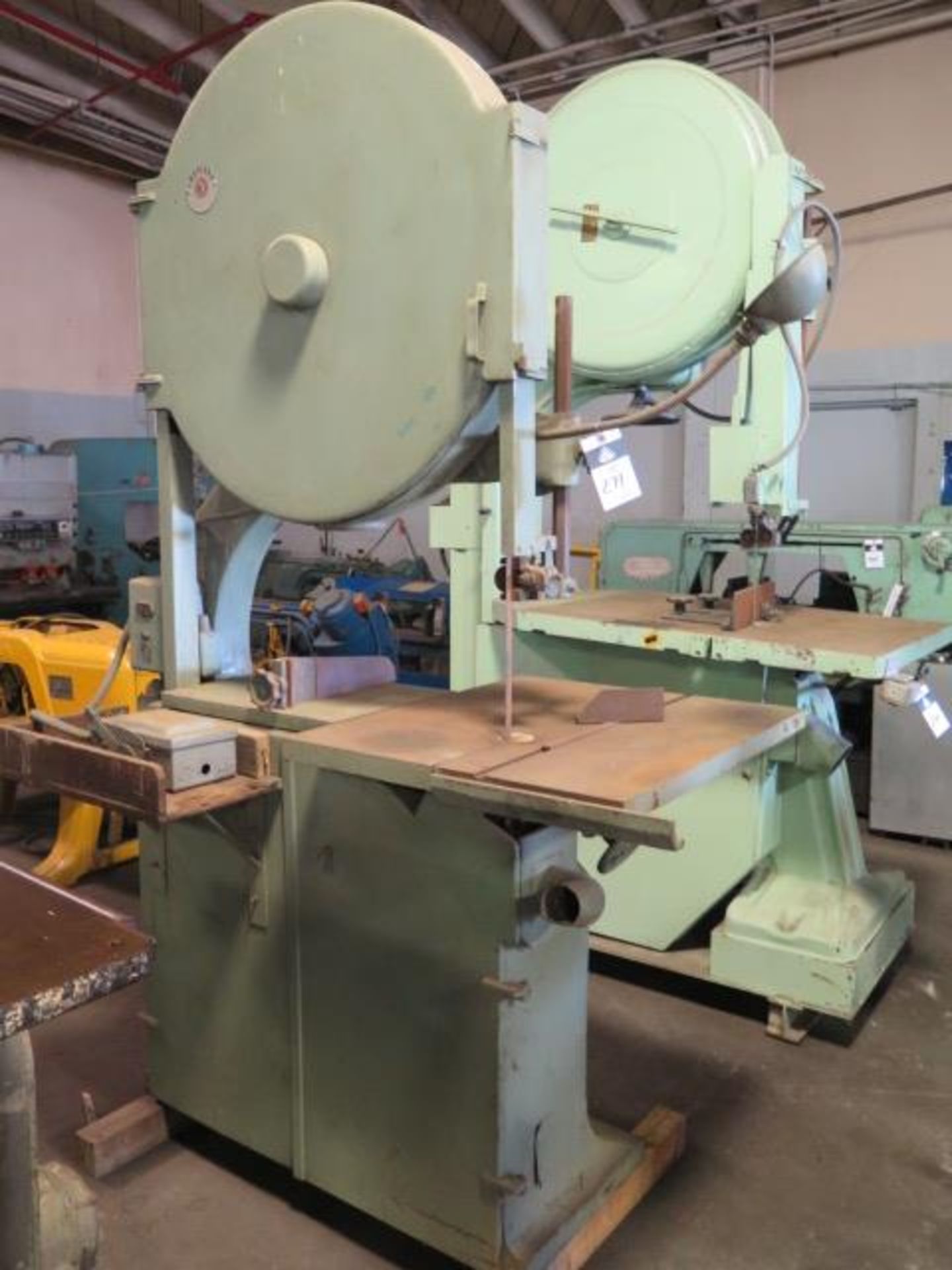 Delta 35" Vertical Band Saw s/n 5573-A w/ 28" x 32" Table (SOLD AS-IS - NO WARRANTY)