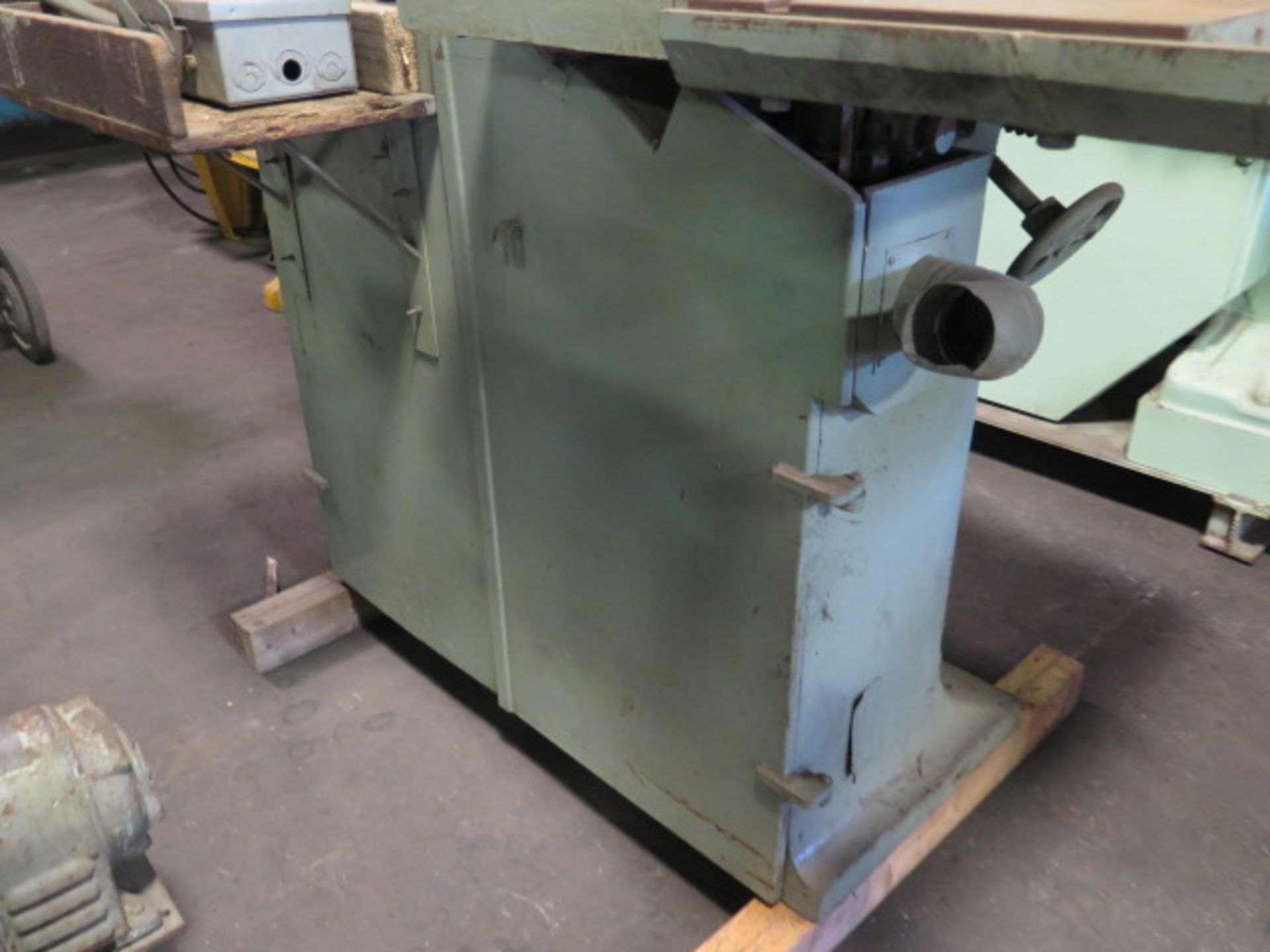 Delta 35" Vertical Band Saw s/n 5573-A w/ 28" x 32" Table (SOLD AS-IS - NO WARRANTY) - Image 5 of 6