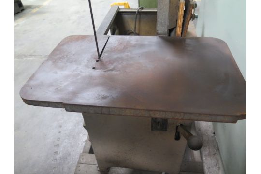 PMC “Work-A-Matic” 9” Vertical Band Saw w/ 18” x 29” Table (SOLD AS-IS - NO WARRANTY) - Image 4 of 5