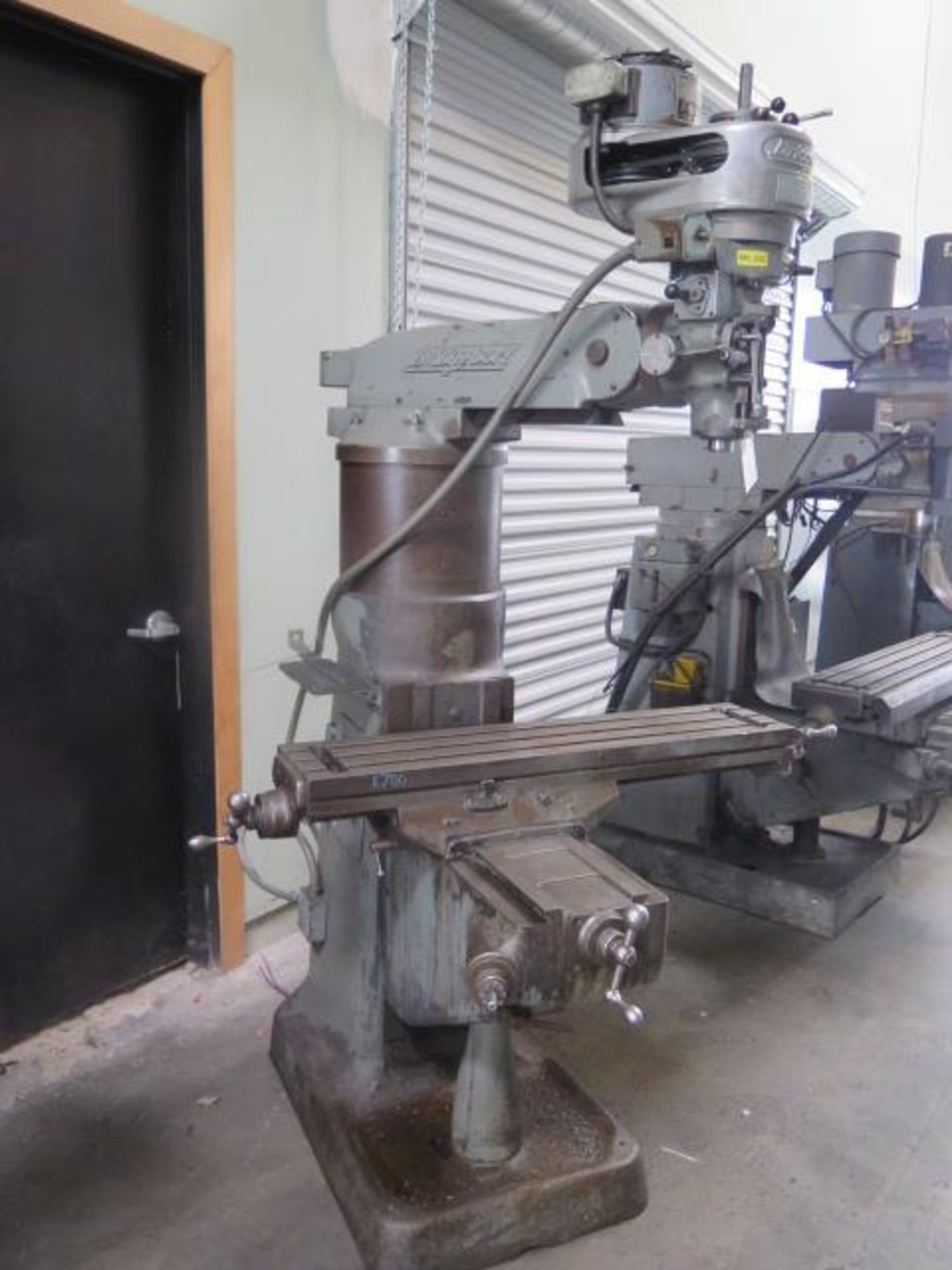 Bridgeport Vertical Mill w/ 1Hp Motor, 80-2720 RPM, 8-Speeds, 11” Riser, 9” x 42” Table SOLD AS IS - Image 3 of 11