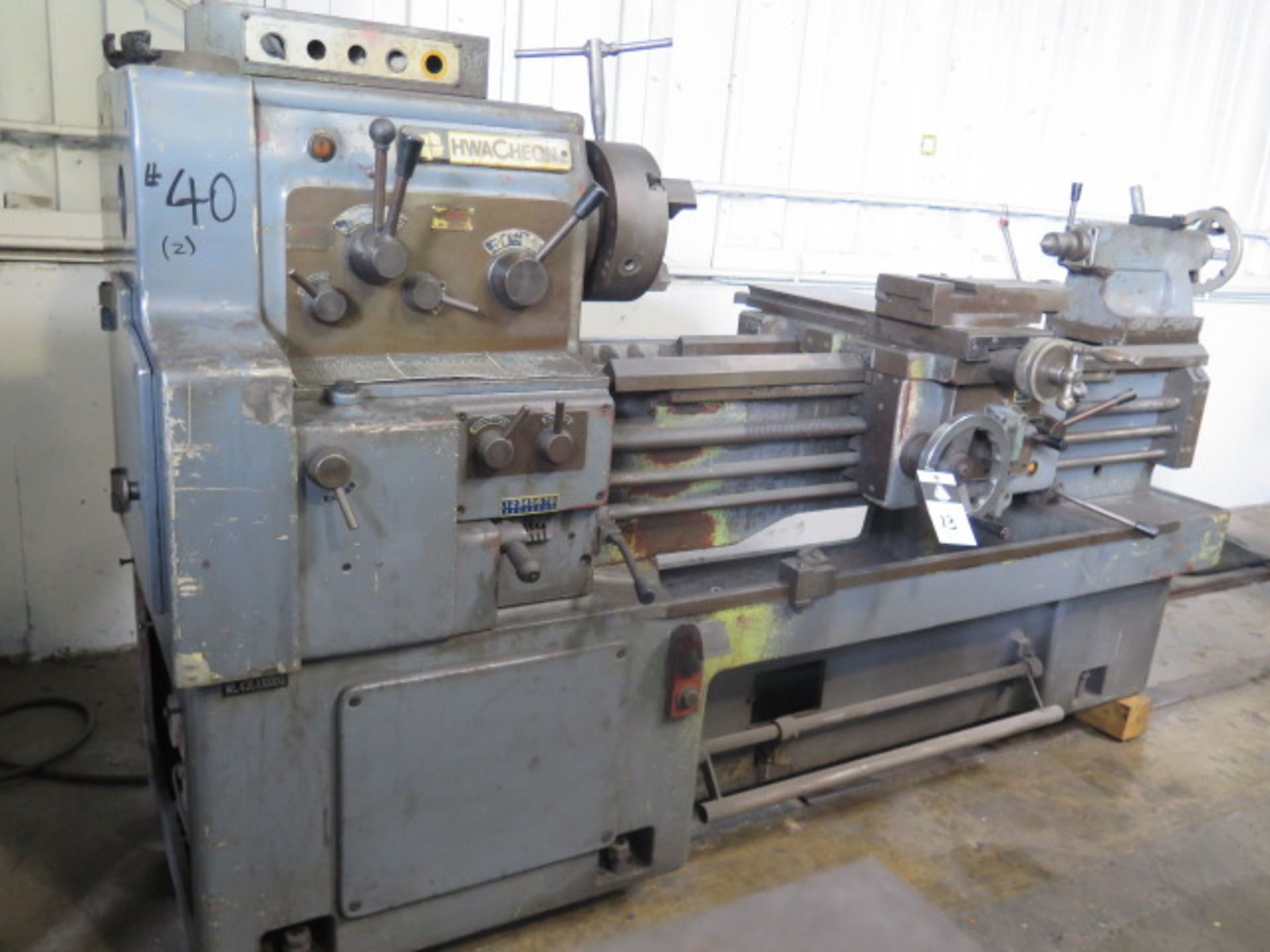 Hwa Cheon 17”GX40 17” x 40” Geared Head Gap Bed Lathe w/ 32-1800 RPM, Inch Threading, SOLD AS IS - Image 2 of 16