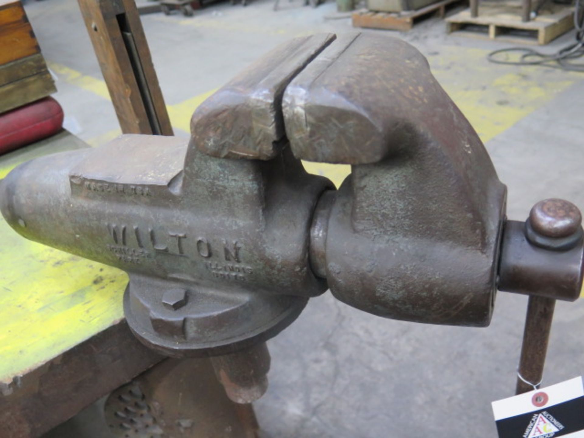 Wilton 5" Bench Vise (SOLD AS-IS - NO WARRANTY) - Image 2 of 6