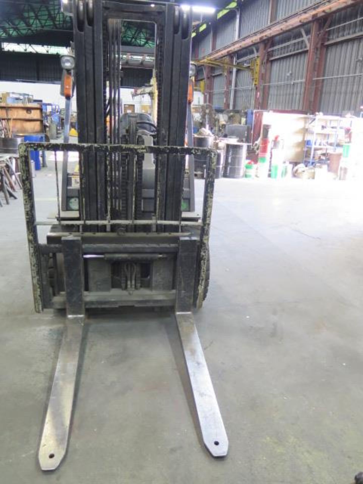 TCM PRO-G-25 6300 Lb Cap LPG Forklift s/n VFHM480-2Y5 / 100E-SSS-B08 w/ 3-Stage Mast, SOLD AS IS - Image 3 of 17