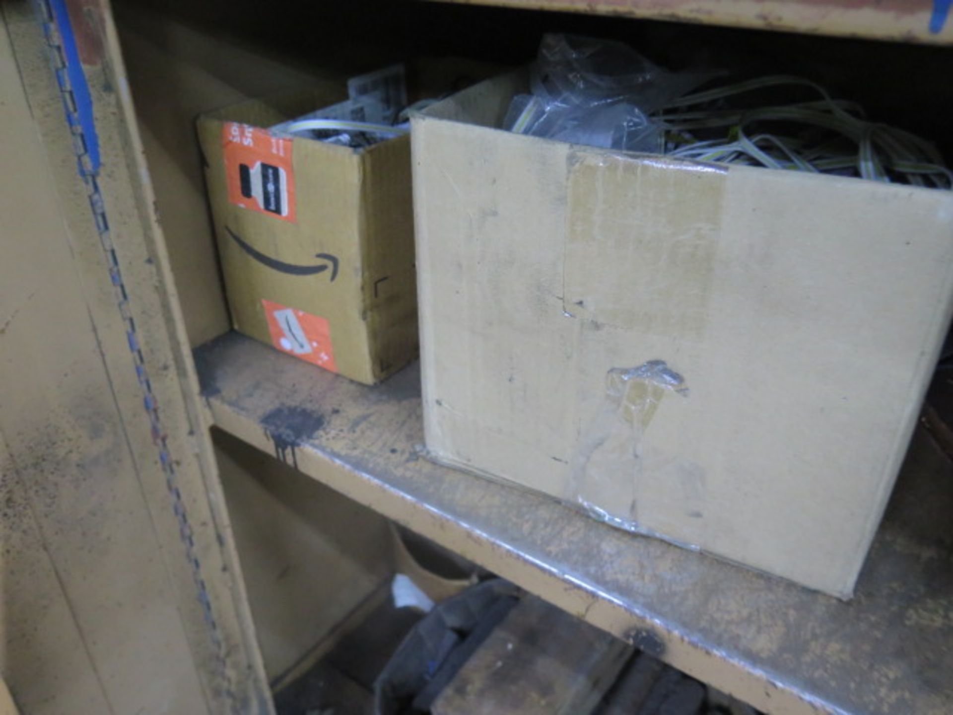 Knaack Job Site Box w/ Light (SOLD AS-IS - NO WARRANTY) - Image 7 of 9