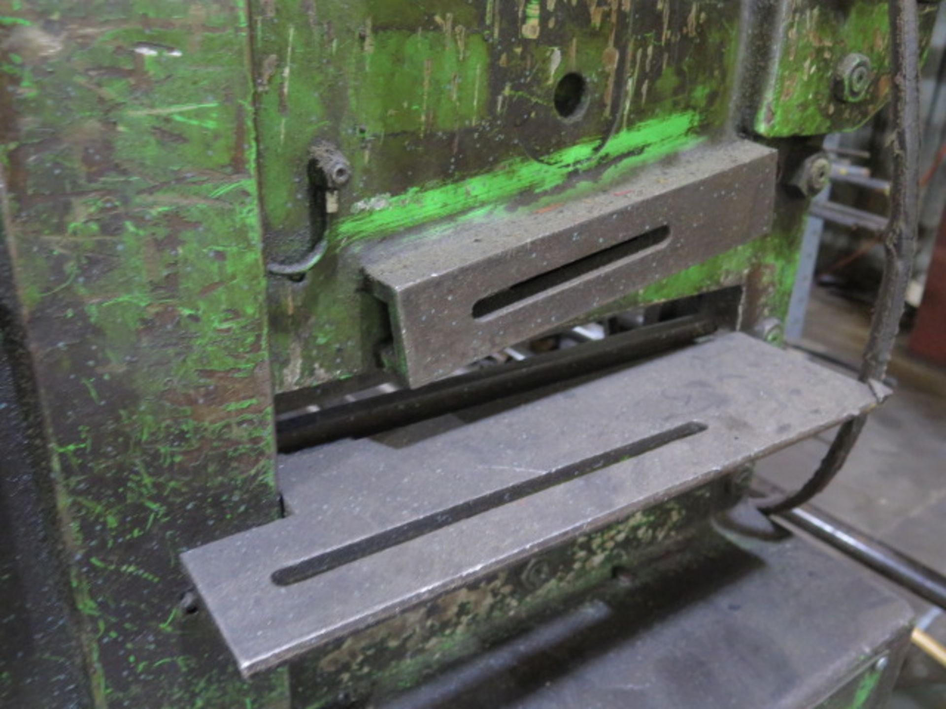 Heller / Mubeo KLSH60 60-Ton Iron Worker w/ Punch, 16” Flat Shear, Bar Shears,Angle Shear,SOLD AS IS - Image 7 of 11